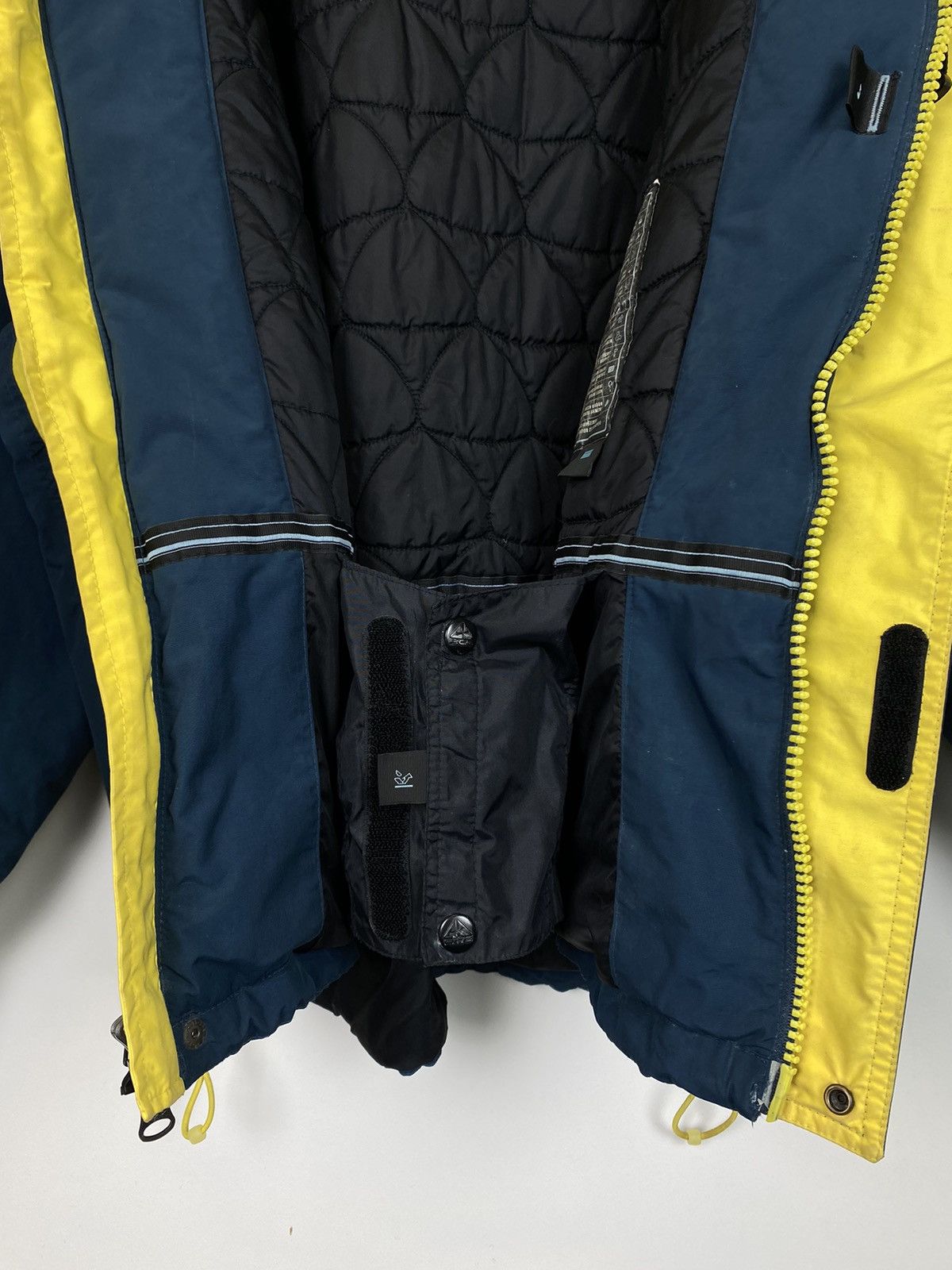 Nike Hype Vintage Y2K Nike Acg Outer Layer Couche Externe Jacket Size US L / EU 52-54 / 3 - 18 Thumbnail
