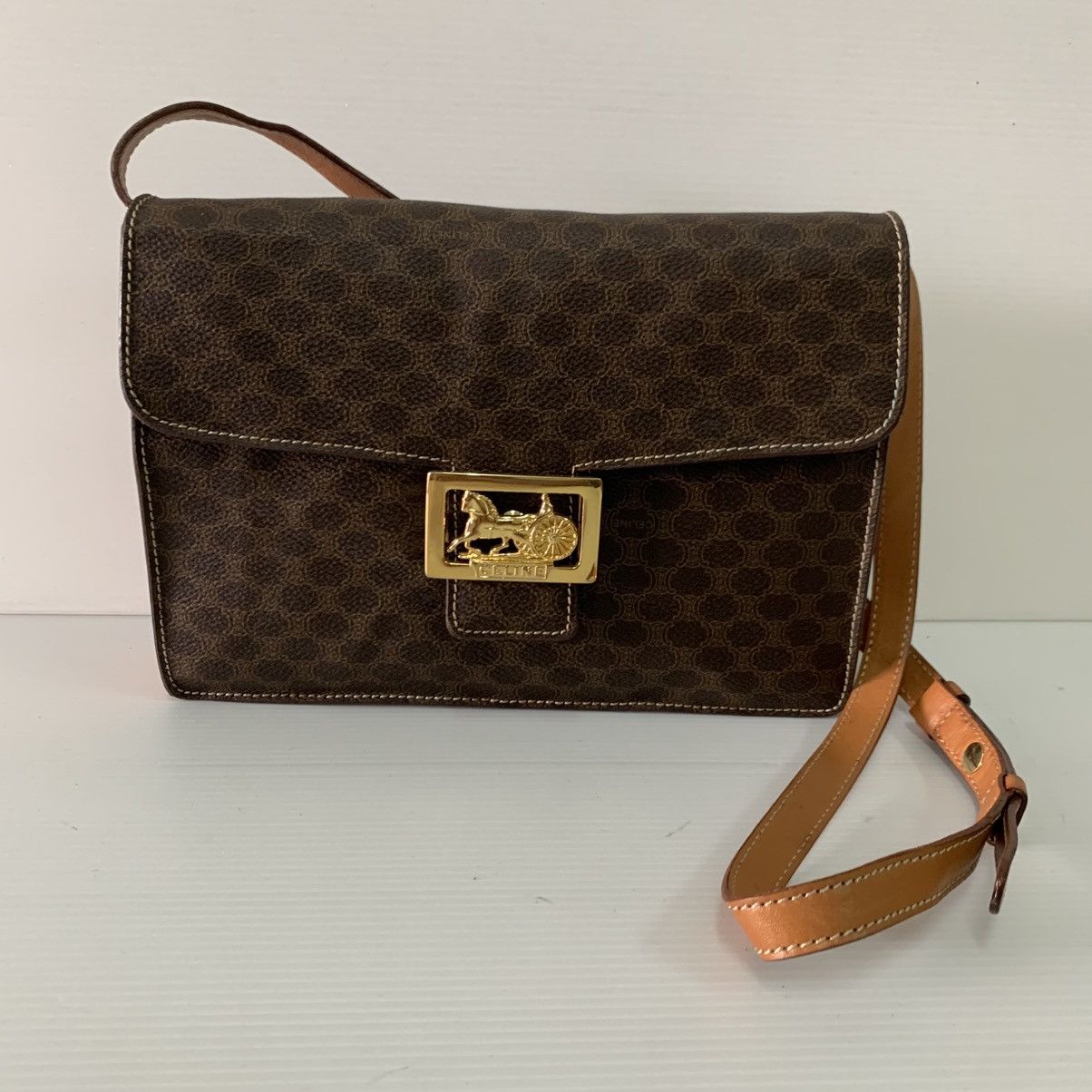 Celine Celine Box Monogram Vintage Sling Shoulder Bag Size ONE SIZE - 3 Thumbnail
