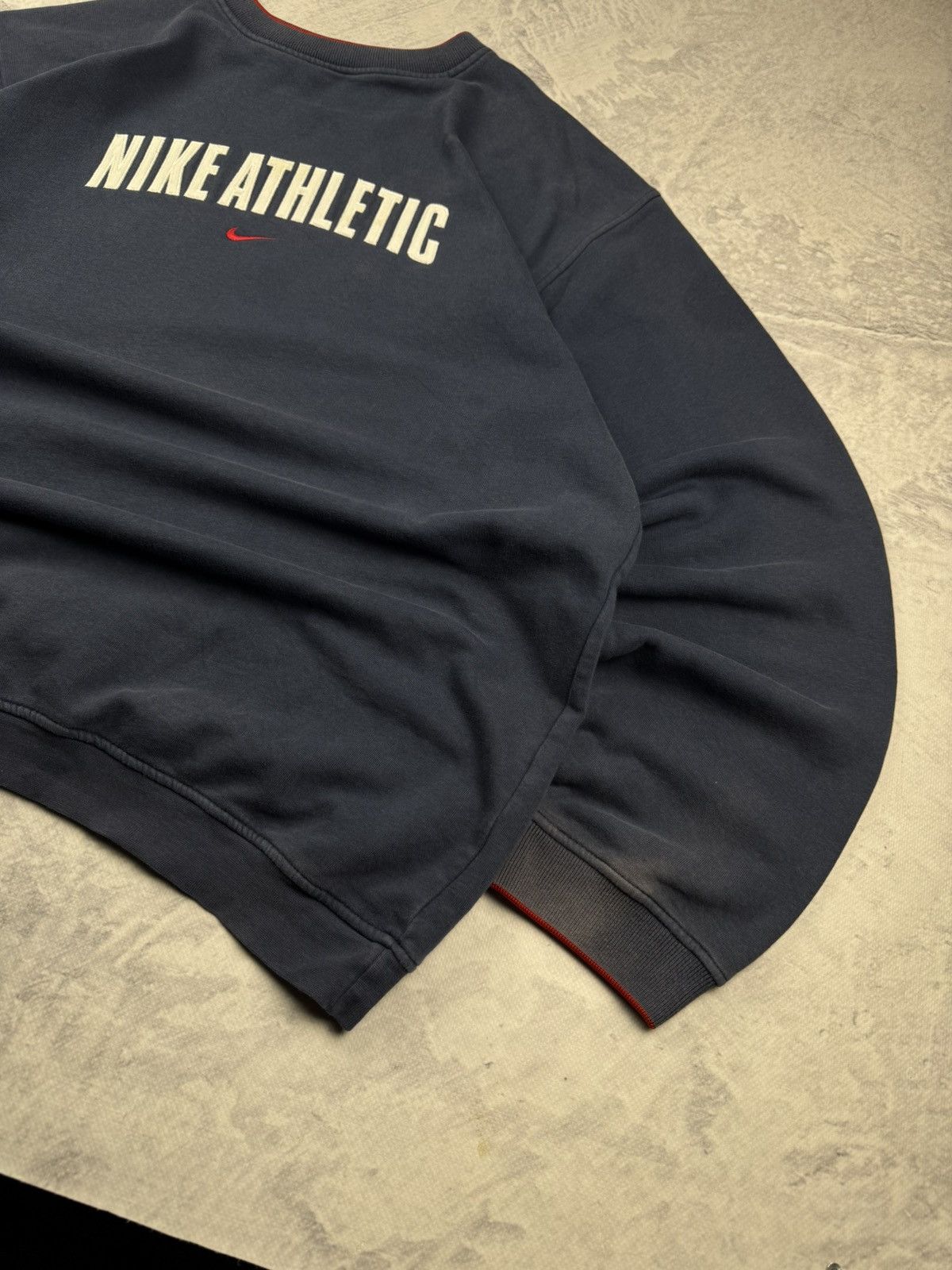 Nike × Vintage NIKE VINTAGE CENTER LOGO OVERSIZE BOXY SWEATSHIRT Size US XL / EU 56 / 4 - 4 Thumbnail