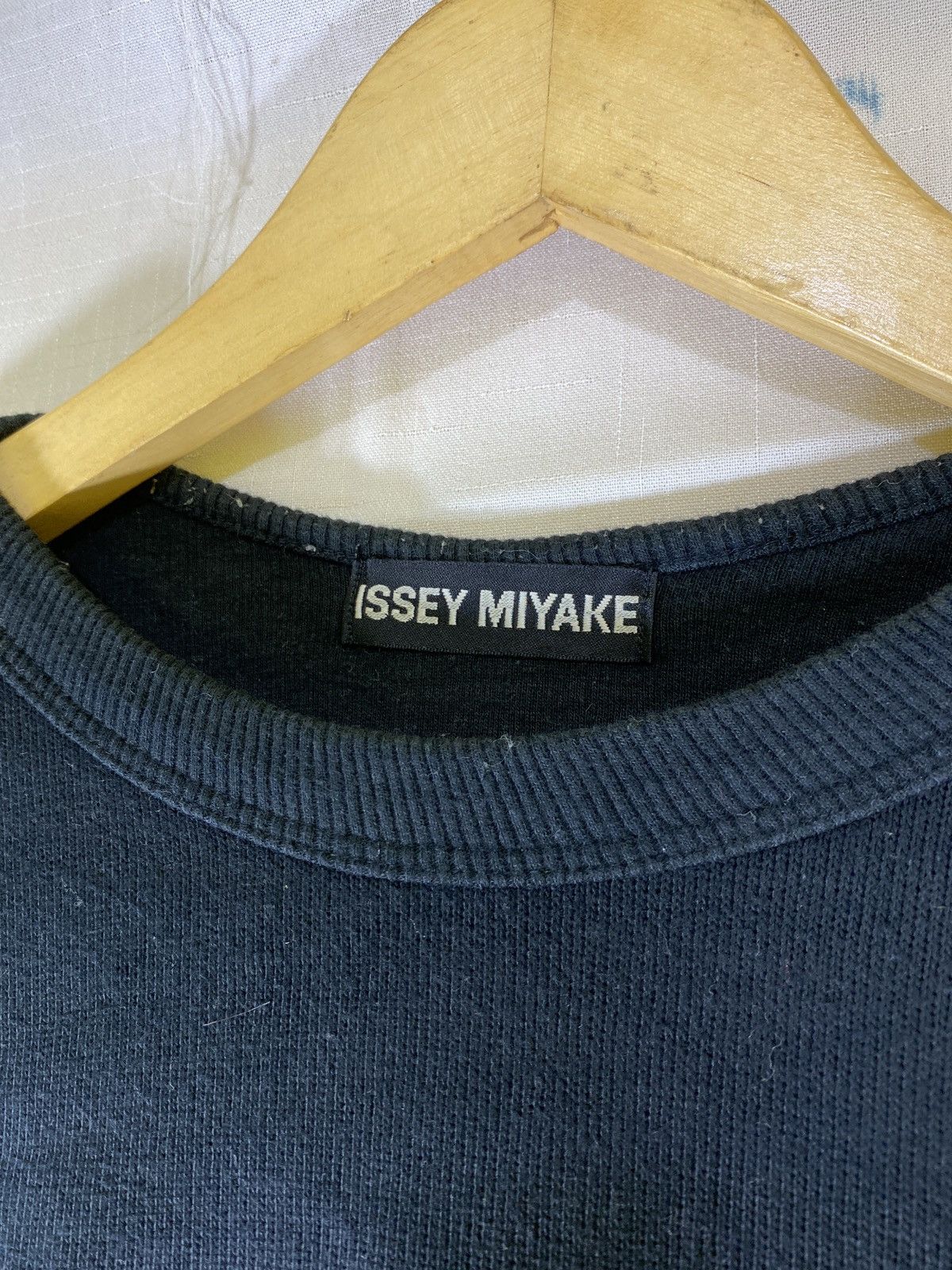 Issey Miyake spellout crewneck oversized Size US M / EU 48-50 / 2 - 3 Thumbnail