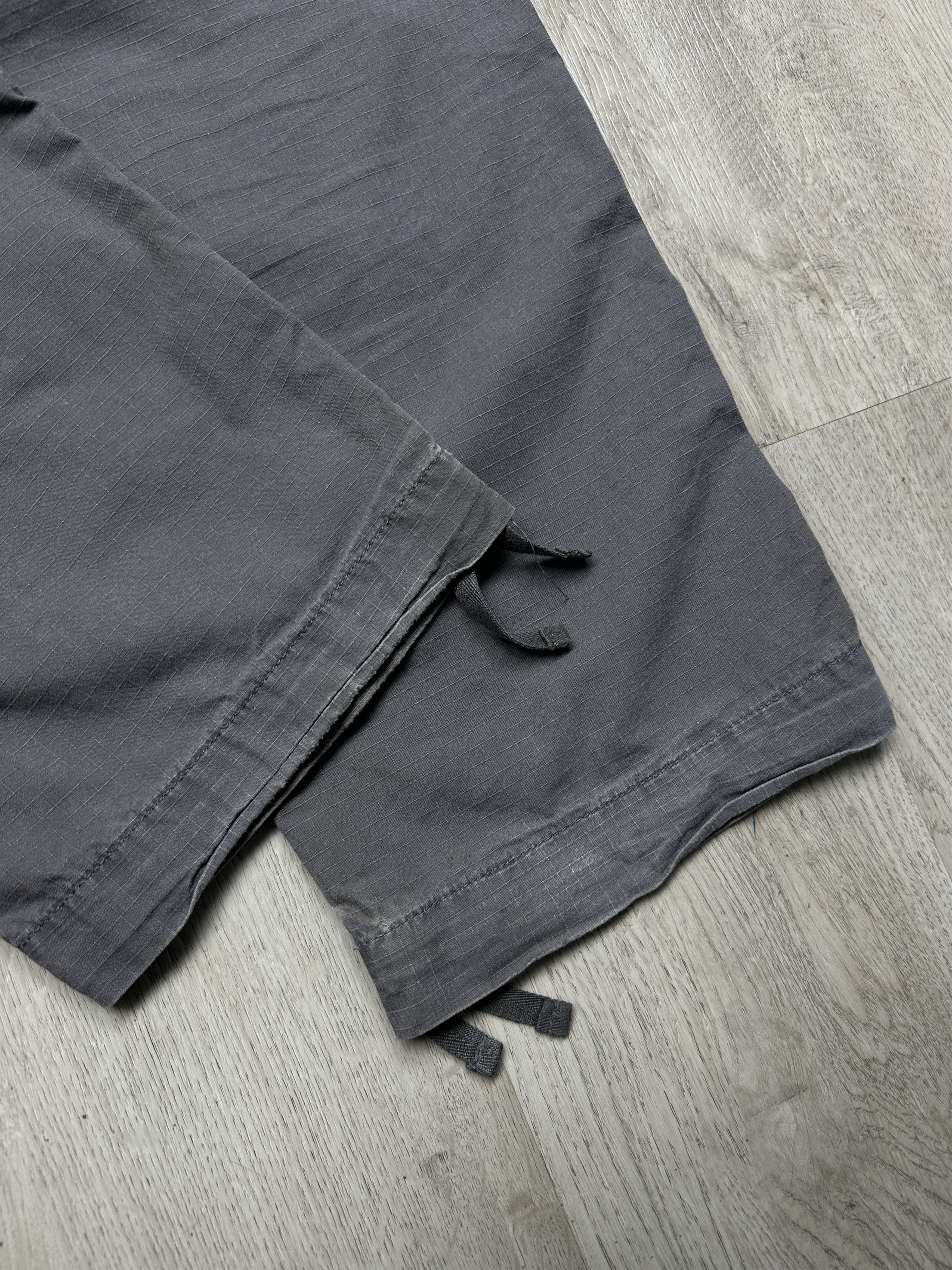 Carhartt Wip Carhartt WIP Mens Regular Cargo Pants Y2K Size US 32 / EU 48 - 3 Thumbnail