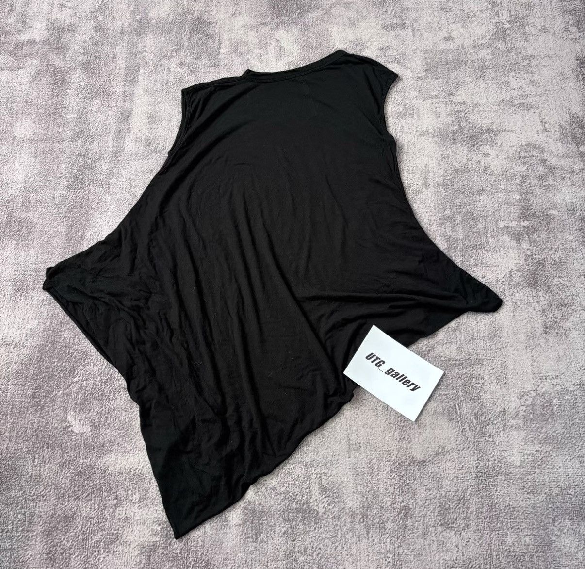 Rick Owens Rick Owens Asymmetrical Short Sleeve Tee Size US M / EU 48-50 / 2 - 3 Thumbnail
