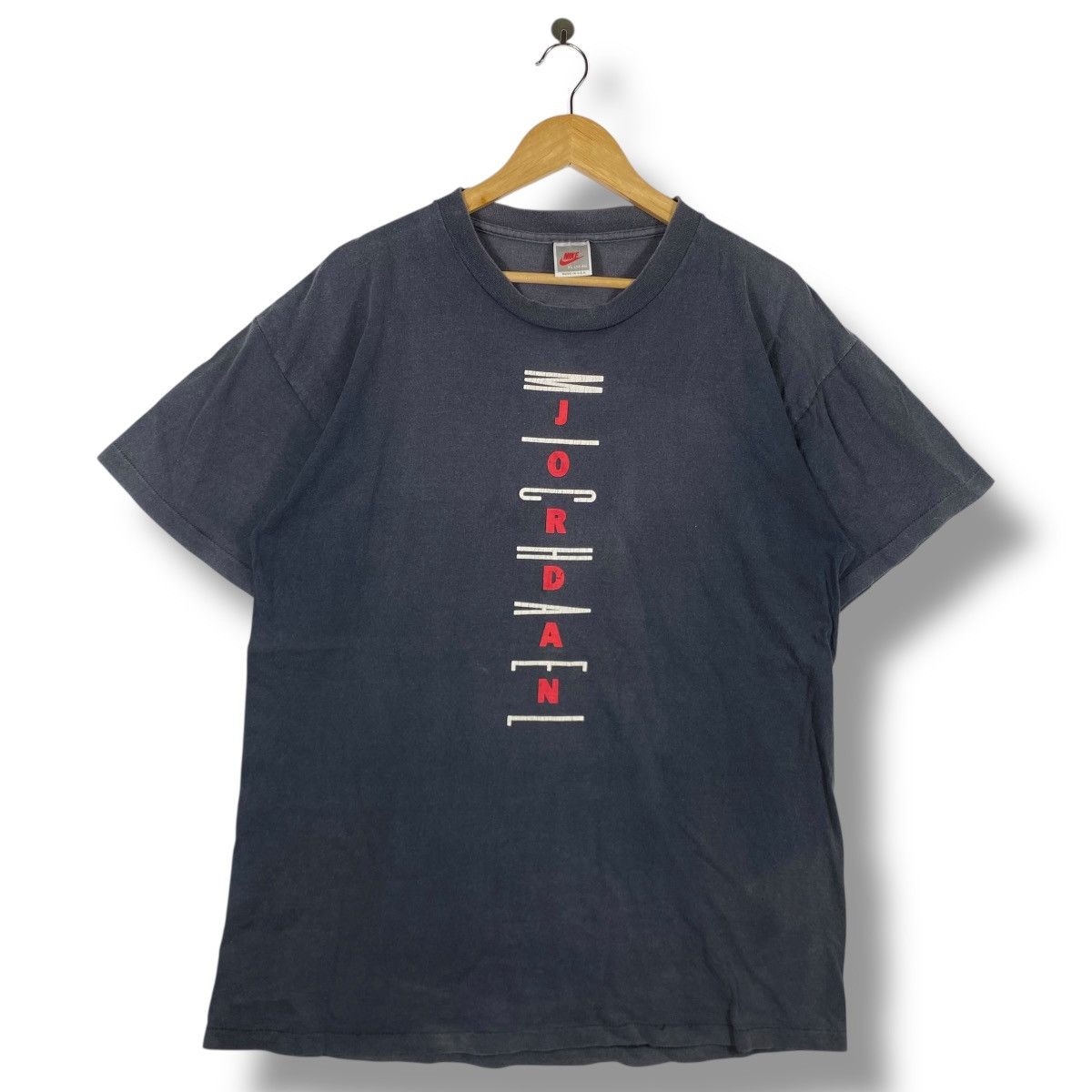 Jordan Brand × Nike × Vintage Vintage 90's NIKE MICHAEL JORDAN Flight Jumpman Graphic Tee Size US XL / EU 56 / 4 - 1 Thumbnail