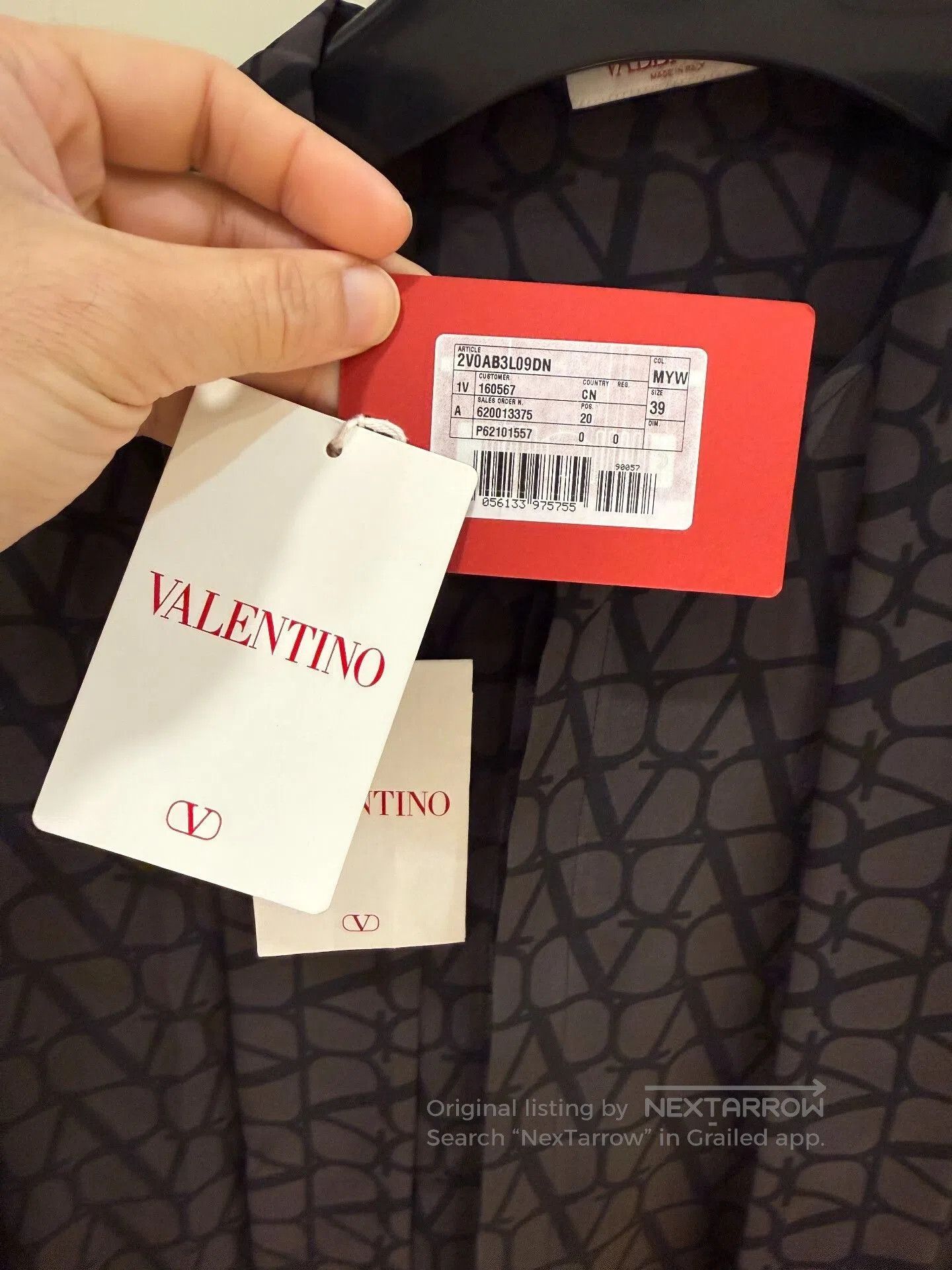 Valentino Valentino Silk Logo Print Shirt. Size US M / EU 48-50 / 2 - 4 Thumbnail