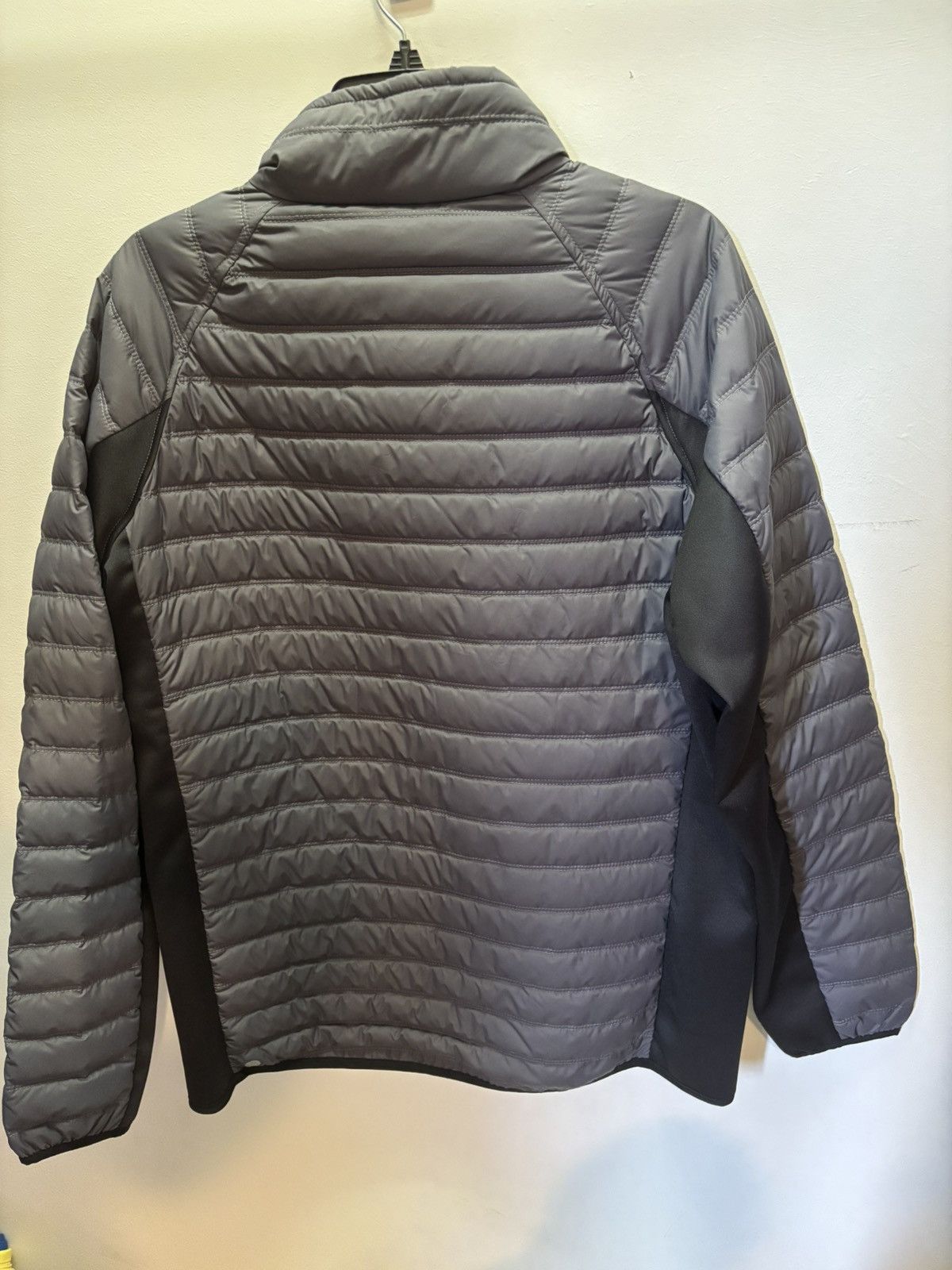 Other Men’s Zella Performance Never Worn Windbreaker (L) Size US L / EU 52-54 / 3 - 5 Thumbnail