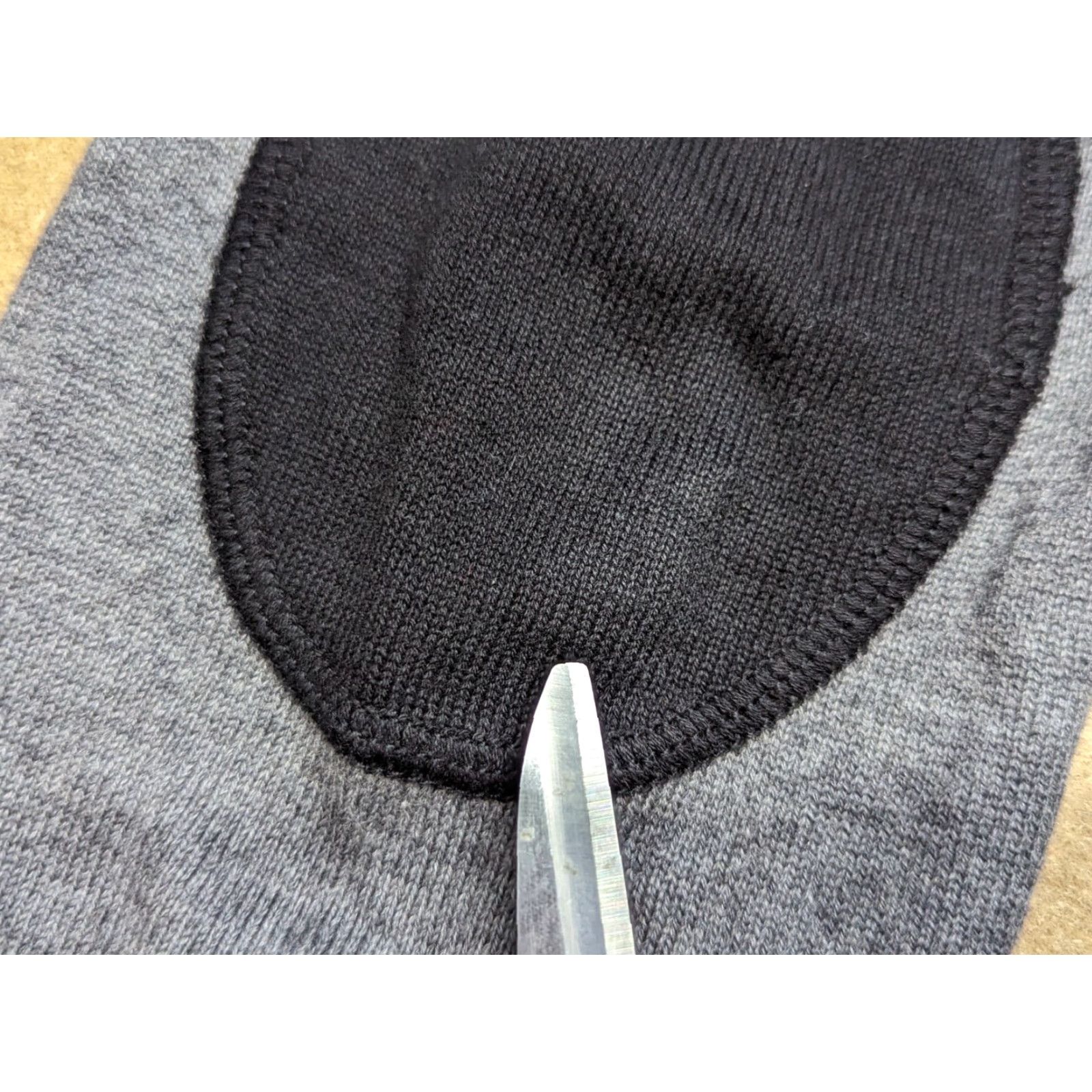 Vintage John Henric Mens Pullover Gray Small Elbow Patch Cotton Crewneck Knitted Size US S / EU 44-46 / 1 - 3 Thumbnail