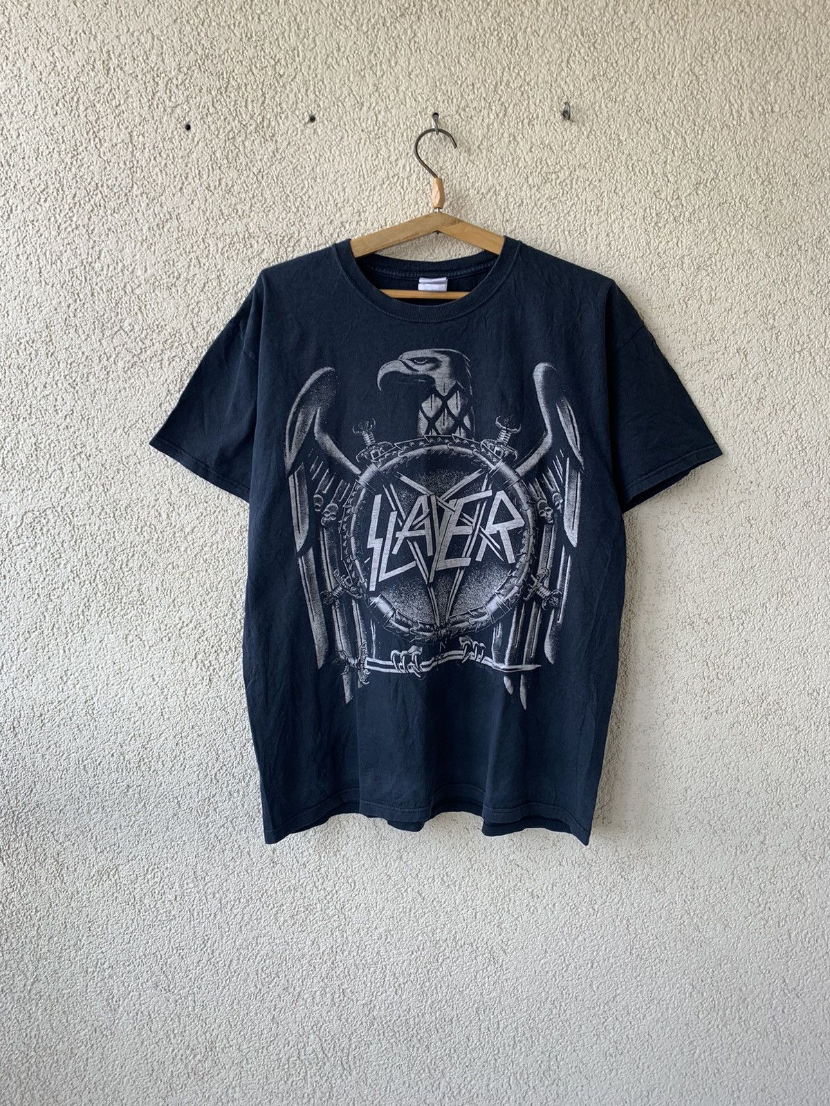 Band Tees 2011 Slayer Big Band Logo Graphic T-Shirt Size US XL / EU 56 / 4 - 1 Thumbnail