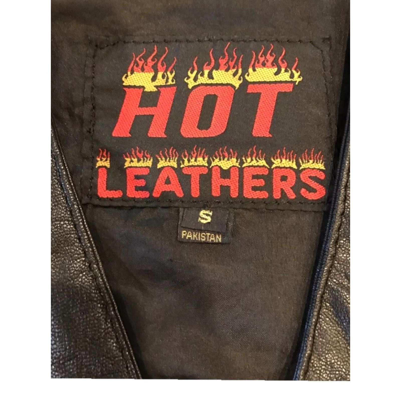 Harley Davidson VINTAGE Harley Davidson BLACK Laced Leather Vest HEART Wings PATCH Waistcoat Biker Women Size S / US 4 / IT 40 - 2 Thumbnail