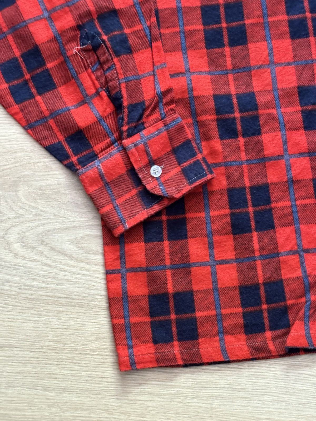 Vintage Vintage 90’s Highlander Flannell Flannel USA Red Shirt Size US XL / EU 56 / 4 - 3 Thumbnail