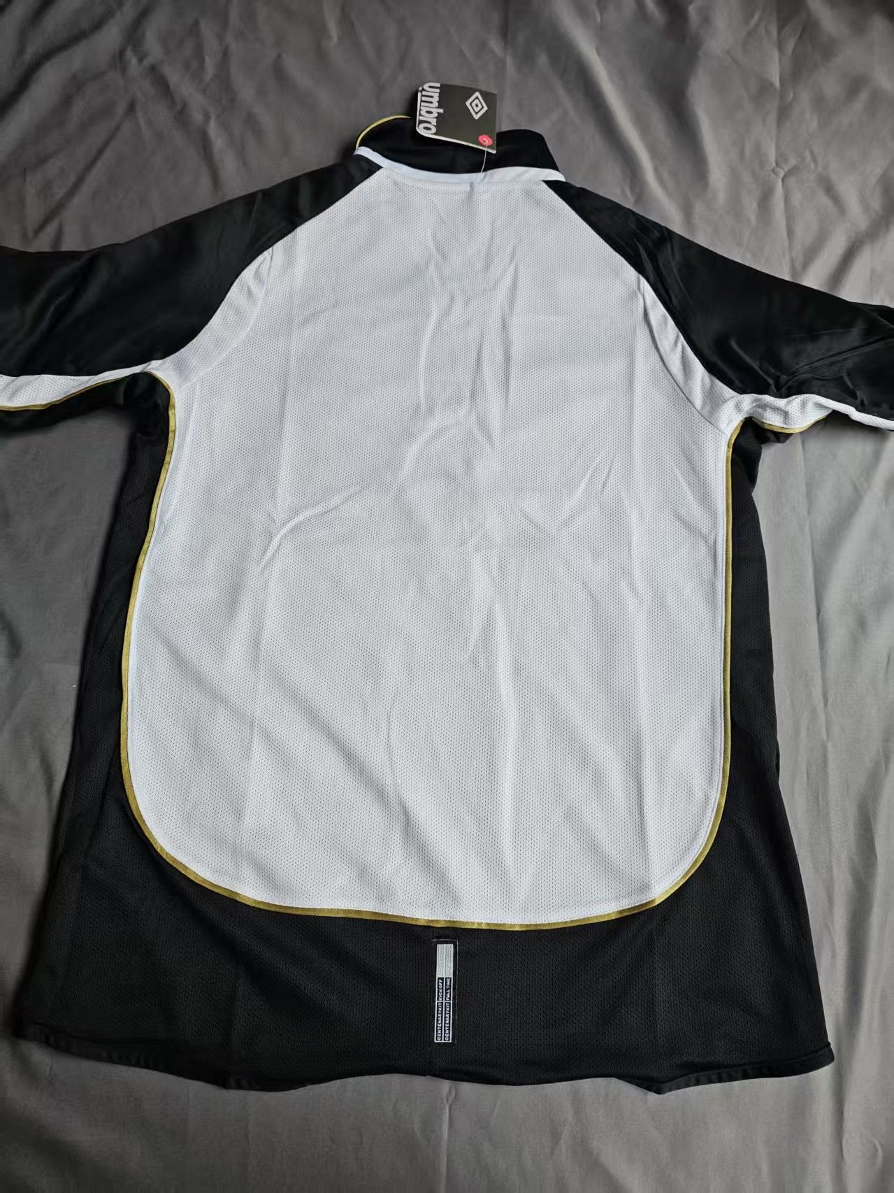 Other MUFC Jersey Away 2001 2002 Season Size US L / EU 52-54 / 3 - 4 Thumbnail