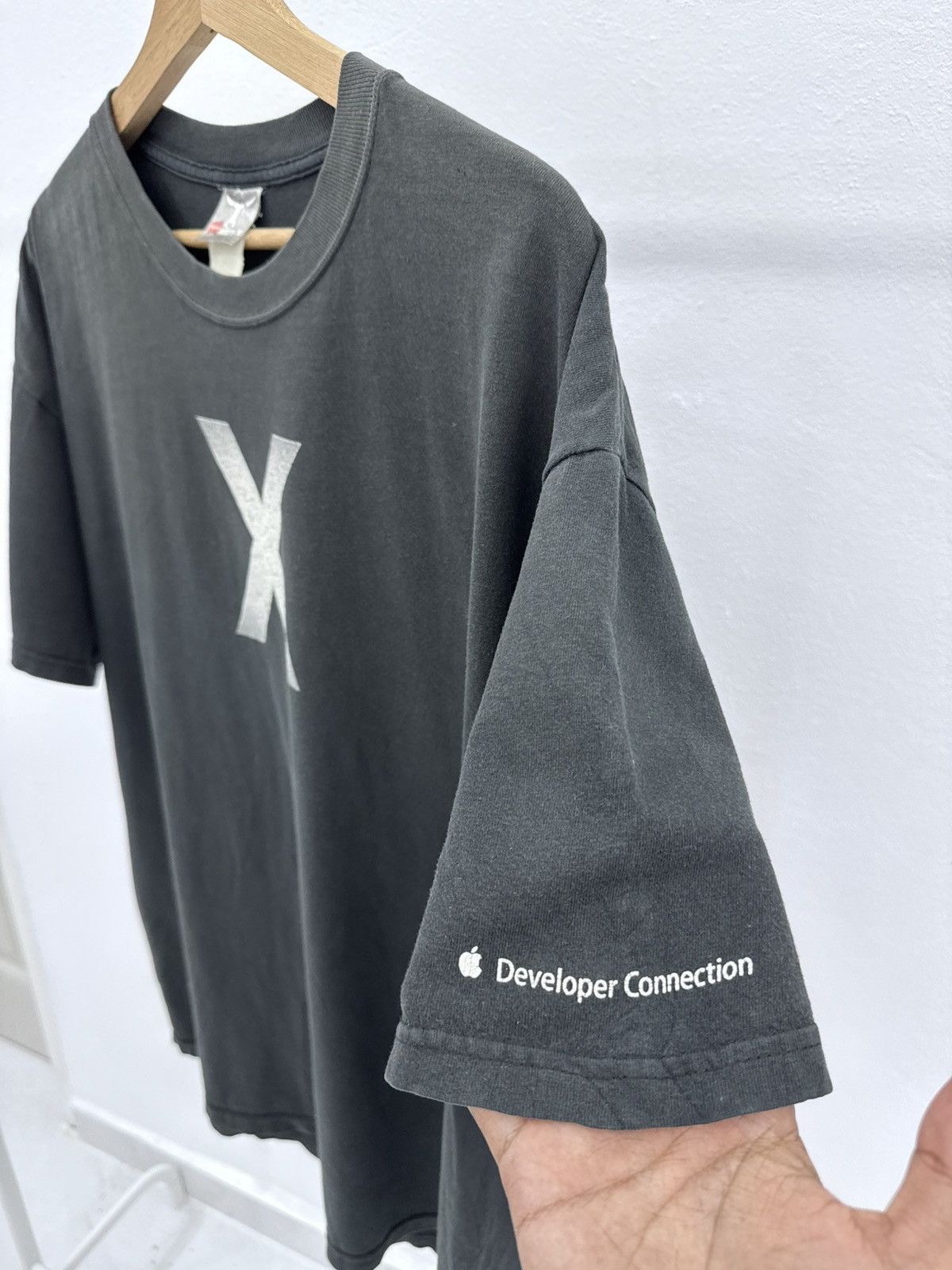 Apple Vintage 90s APPLE “X” Spotlight on Innovation Tshirt Size US XL / EU 56 / 4 - 2 Thumbnail