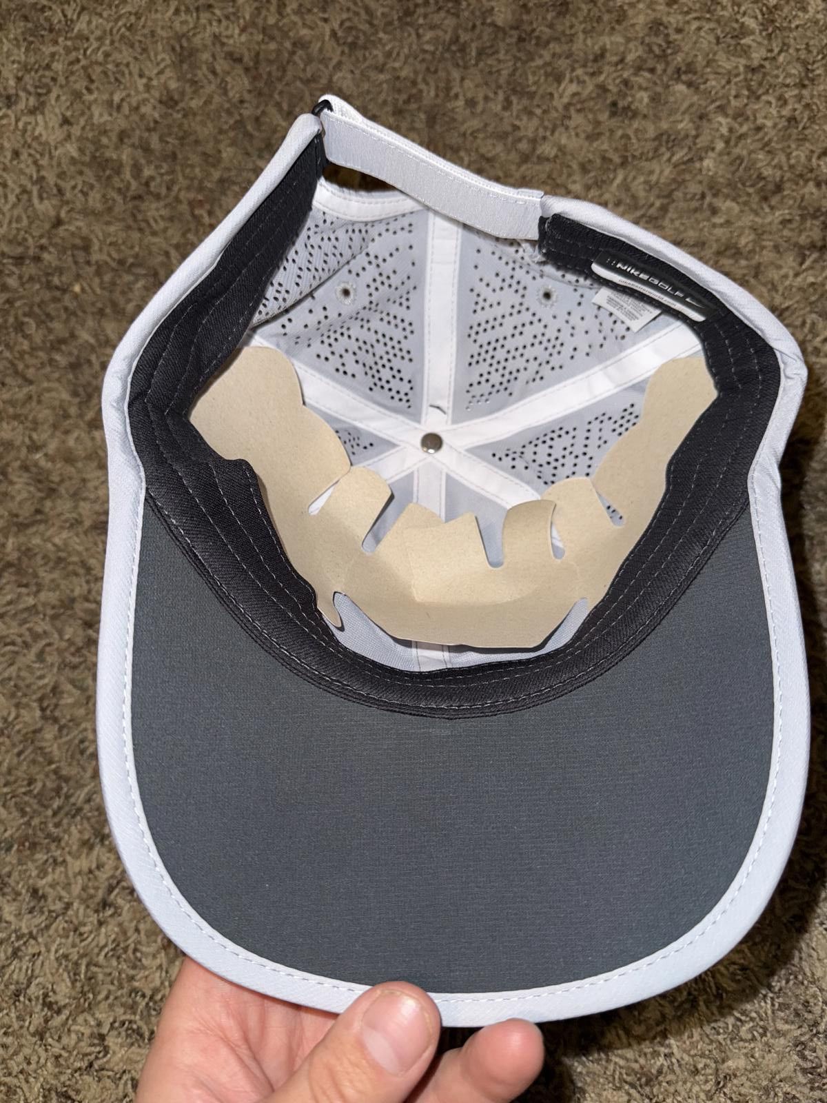 Nike Nike Women's Perforated Heritage86 Cap Hat Sample Size ONE SIZE - 3 Thumbnail