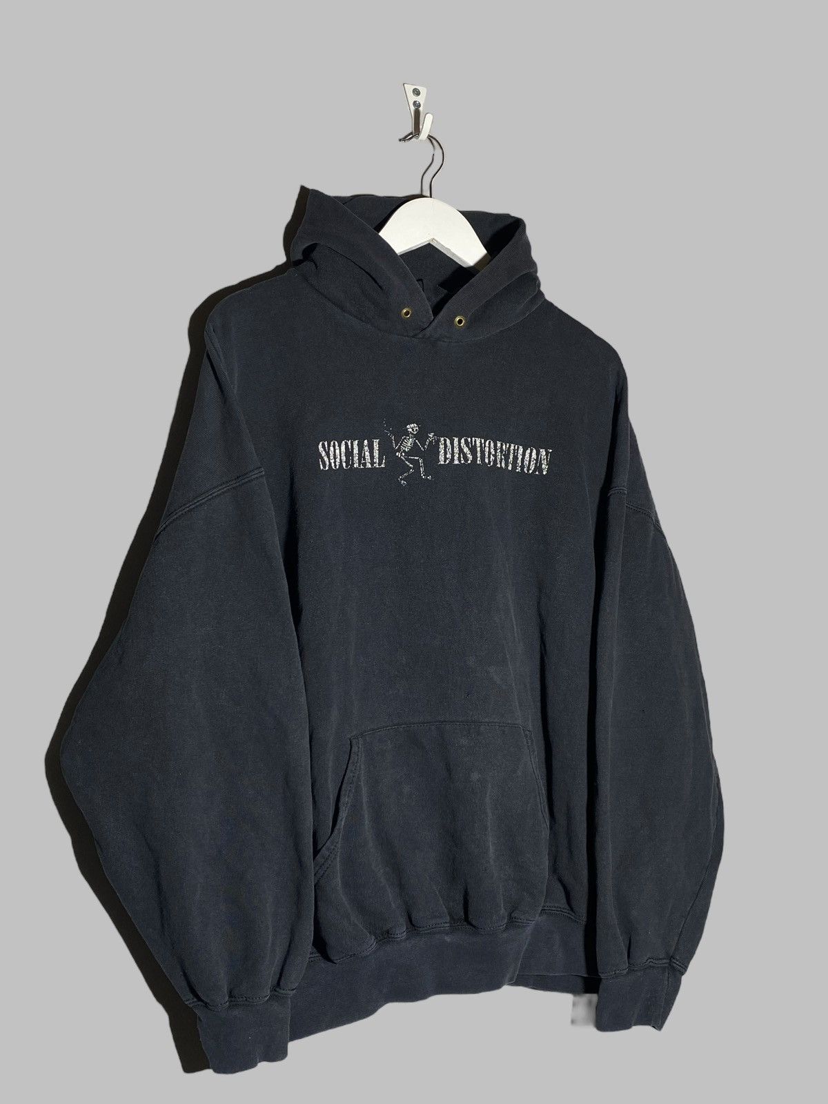 Band Tees 🔥 SOCIAL DISTORTION HOODIE FRUIT OF THE LOOM XXL FADED PUNK Size US XXL / EU 58 / 5 - 3 Thumbnail