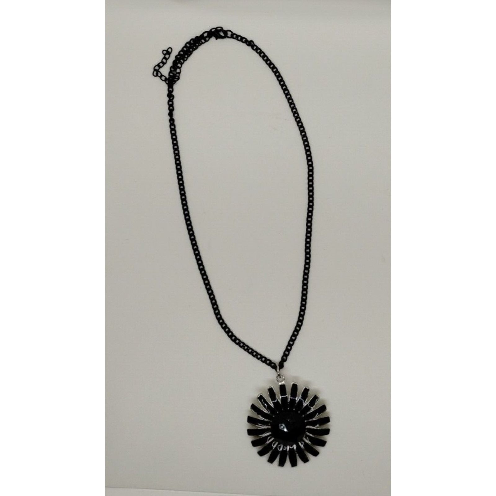 Vintage Silver Black Daisy Necklace - Gemstone- Enamel Petals - 11" Size ONE SIZE - 2 Thumbnail