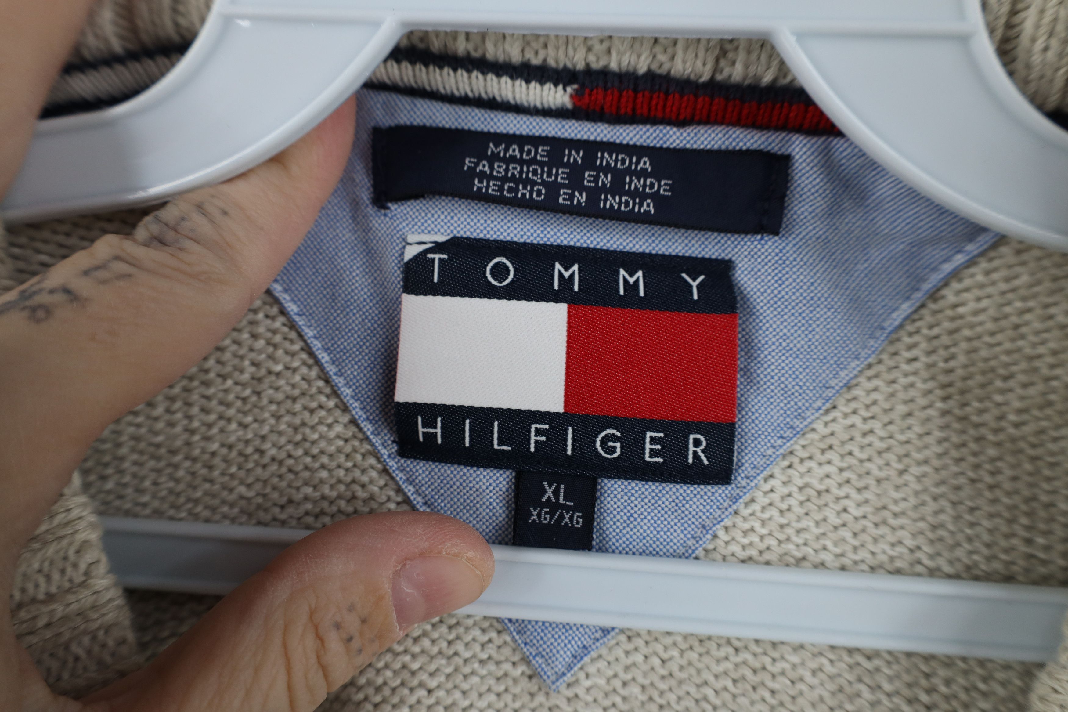 Tommy Hilfiger Vintage 90s Tommy Hilfiger Cotton Knit Sweater Vest Beige Size US XL / EU 56 / 4 - 10 Thumbnail