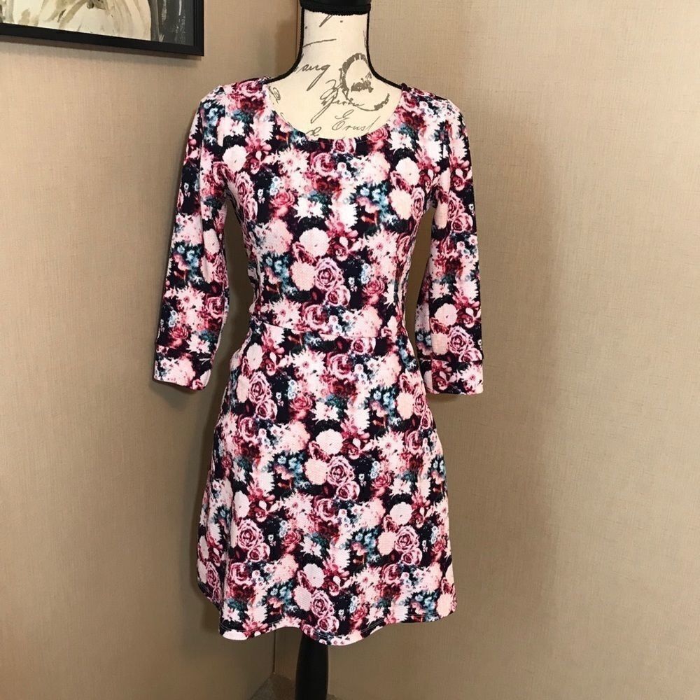 Other Brixon ivy Dress floral size Four long sleeves Size S / US 4 / IT 40 - 6 Thumbnail