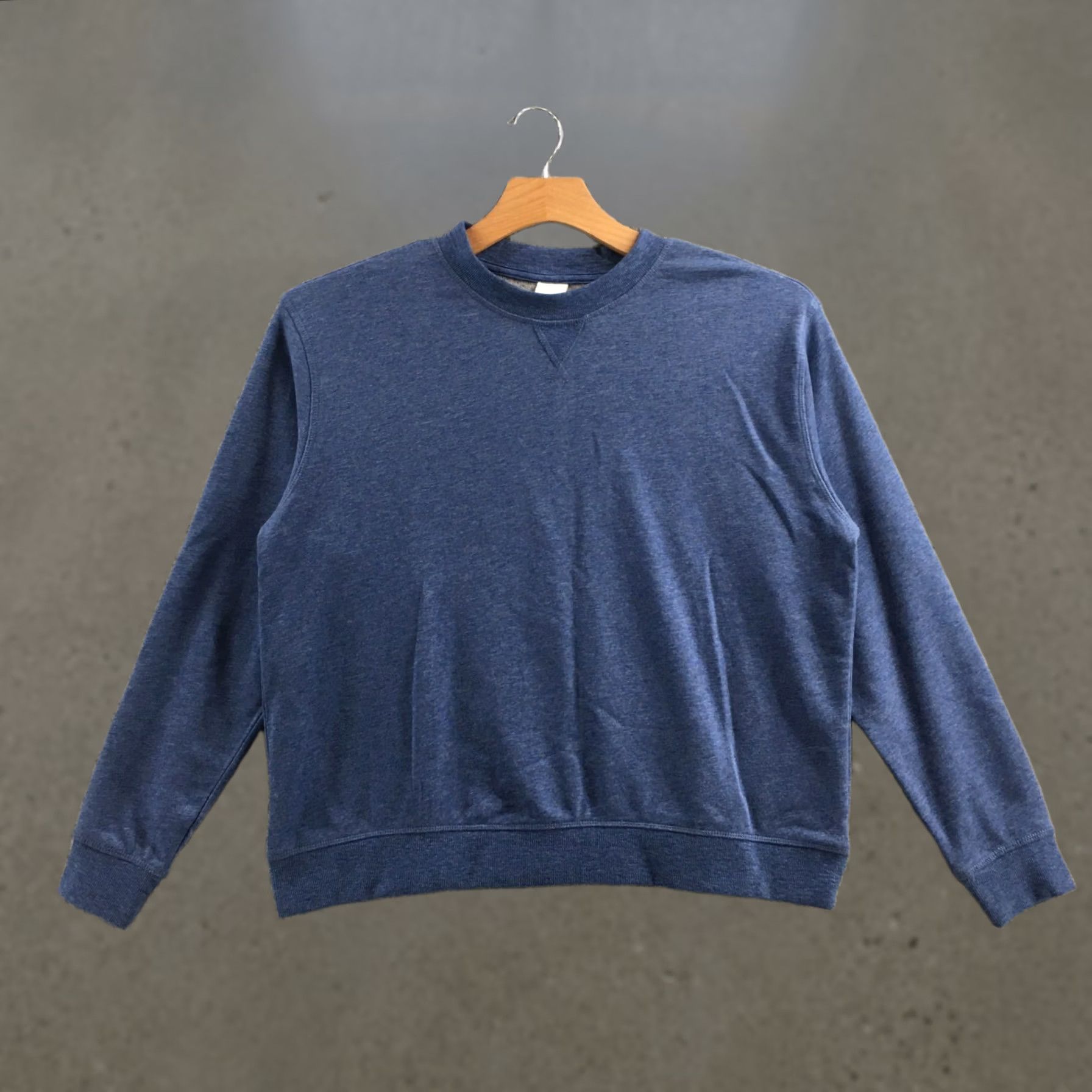 H&M H & M Sweatshirt Mens L Blue Longsleeve Round Neck Pullover Casual Comfort NEW Size US L / EU 52-54 / 3 - 1 Thumbnail