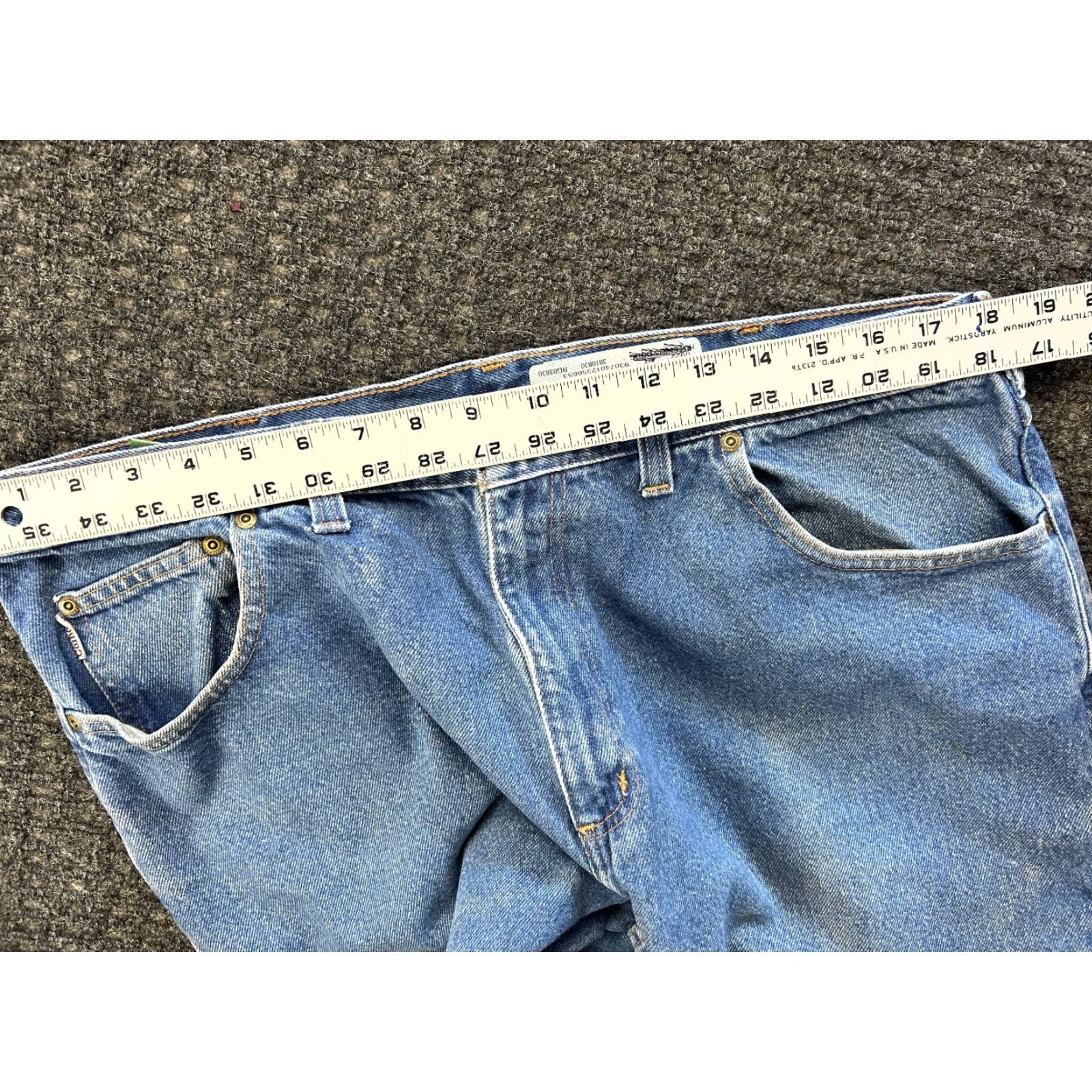 Carhartt VINTAGE Carhartt Jeans Relaxed Fit 38 x 30 Denim Blue 80s 90s Grunge Logo USA Men Jeans Size US 38 / EU 54 - 7 Thumbnail