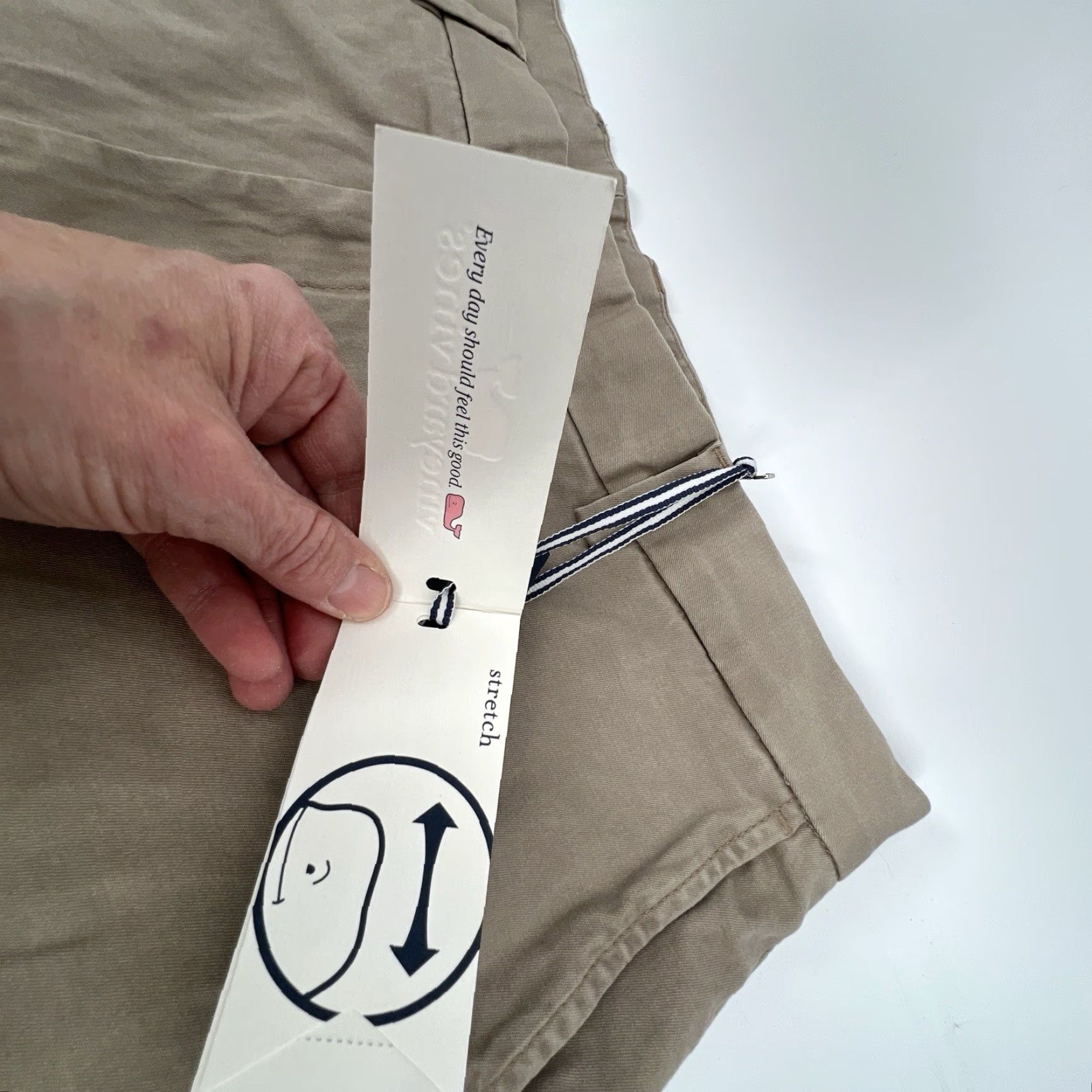 Vineyard Vines Vineyard Vines Breaker Shorts Mens 40 Chino Zip Belted Pockets 9in Inseam Beige Canvas/Solid - Outdoor, Casual, Regular Fit, 40x9 Size US 40 / EU 56 - 6 Thumbnail