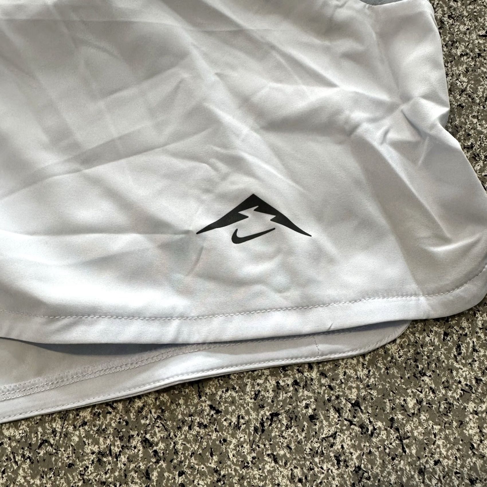 Nike Nike Trail Running Shorts XL Men Blue 5” Second Sunrise Dri Fit ADV HJ3572-085 2020s Outdoor Athletic Lined Shorts Size US 36 / EU 52 - 2 Thumbnail