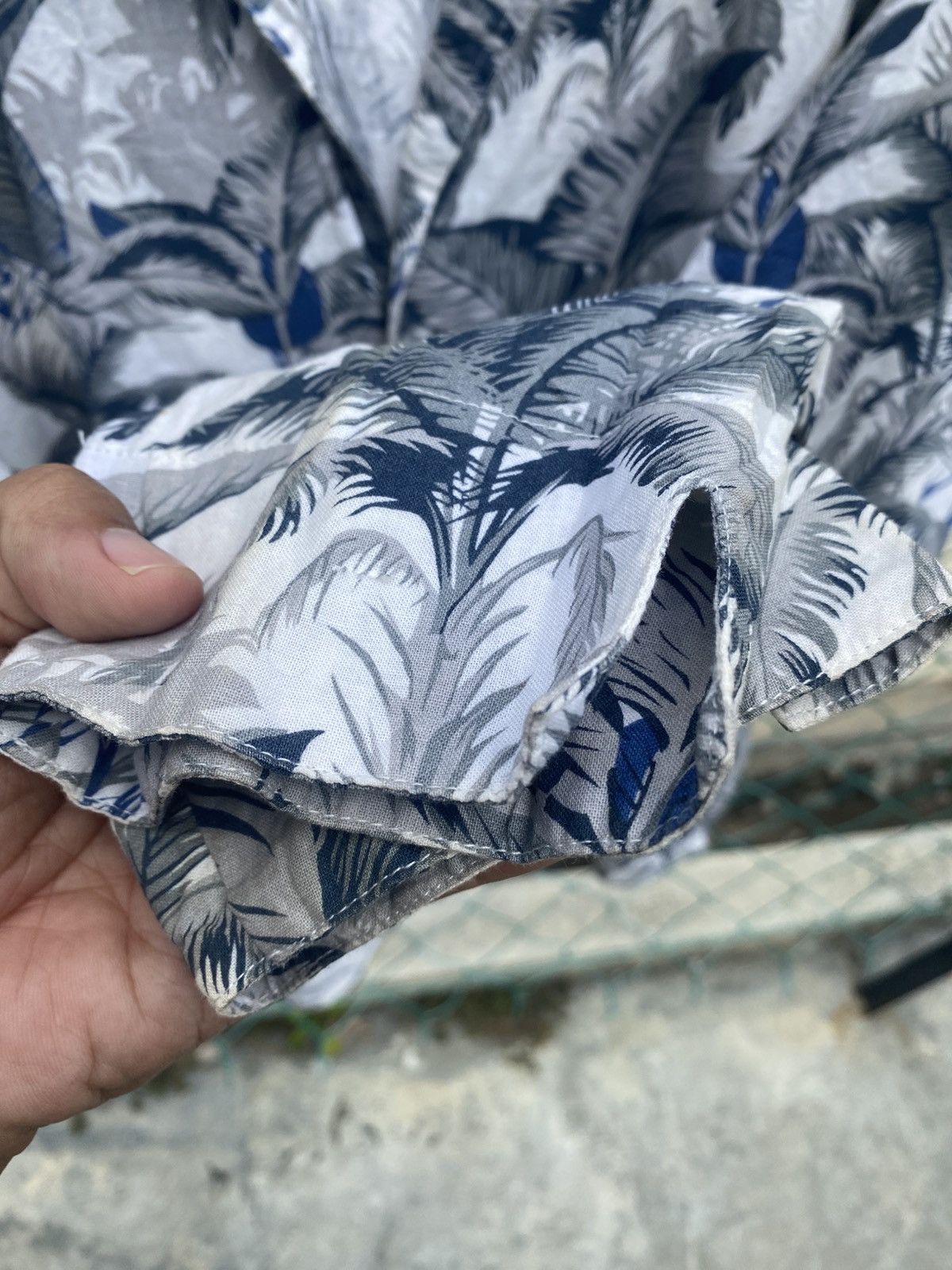 In The Attic In the attic homme floral shirts Size US L / EU 52-54 / 3 - 6 Thumbnail