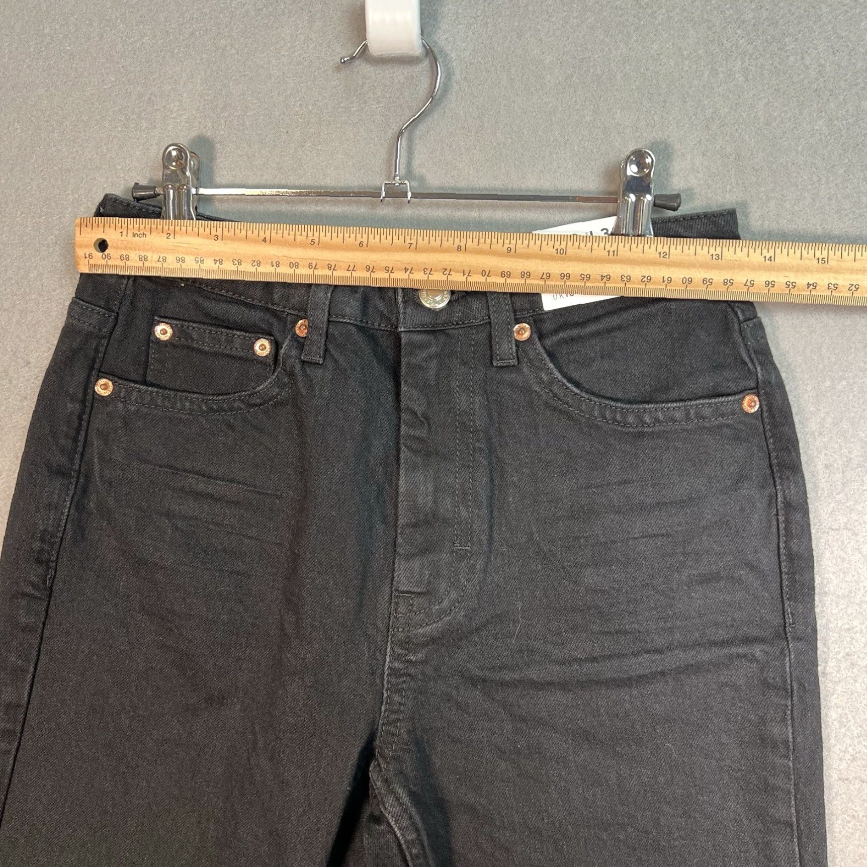 Topshop NWT! Topshop Jeans Womens Size W28 L30 Black Straight Raw Hem Size 26" / US 2 / IT 38 - 2 Thumbnail