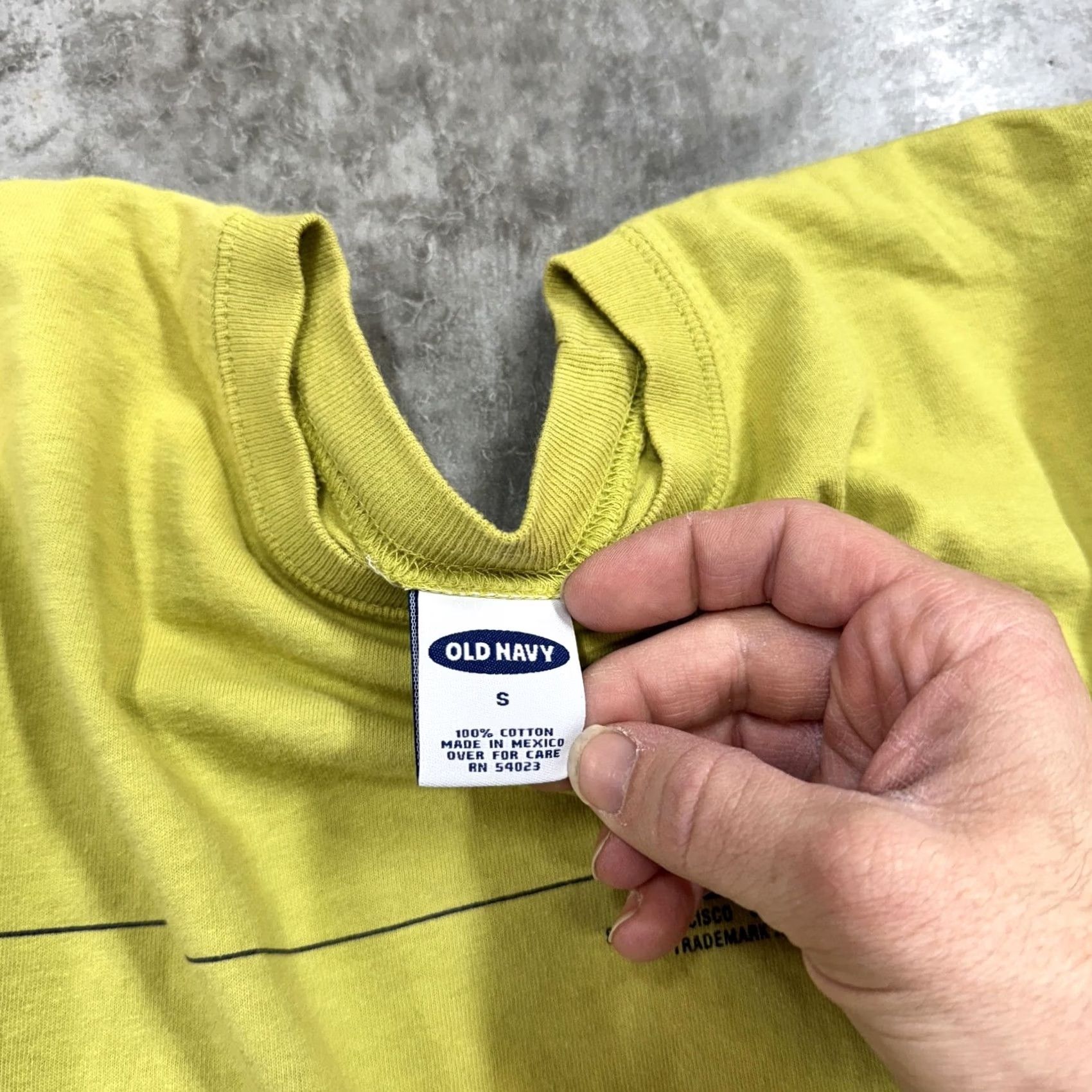 Old Navy Vintage Old Navy Shirt Mens Small Yellow Long Sleeve Graphic Winter 2000 Y2K Size US S / EU 44-46 / 1 - 5 Thumbnail