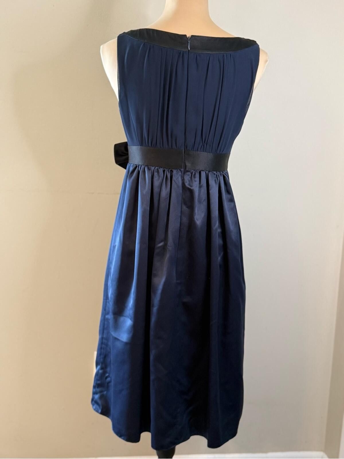 Other Max and Cleo formal navy midi dress black 3D rose belt SZ 4 Size S / US 4 / IT 40 - 4 Thumbnail
