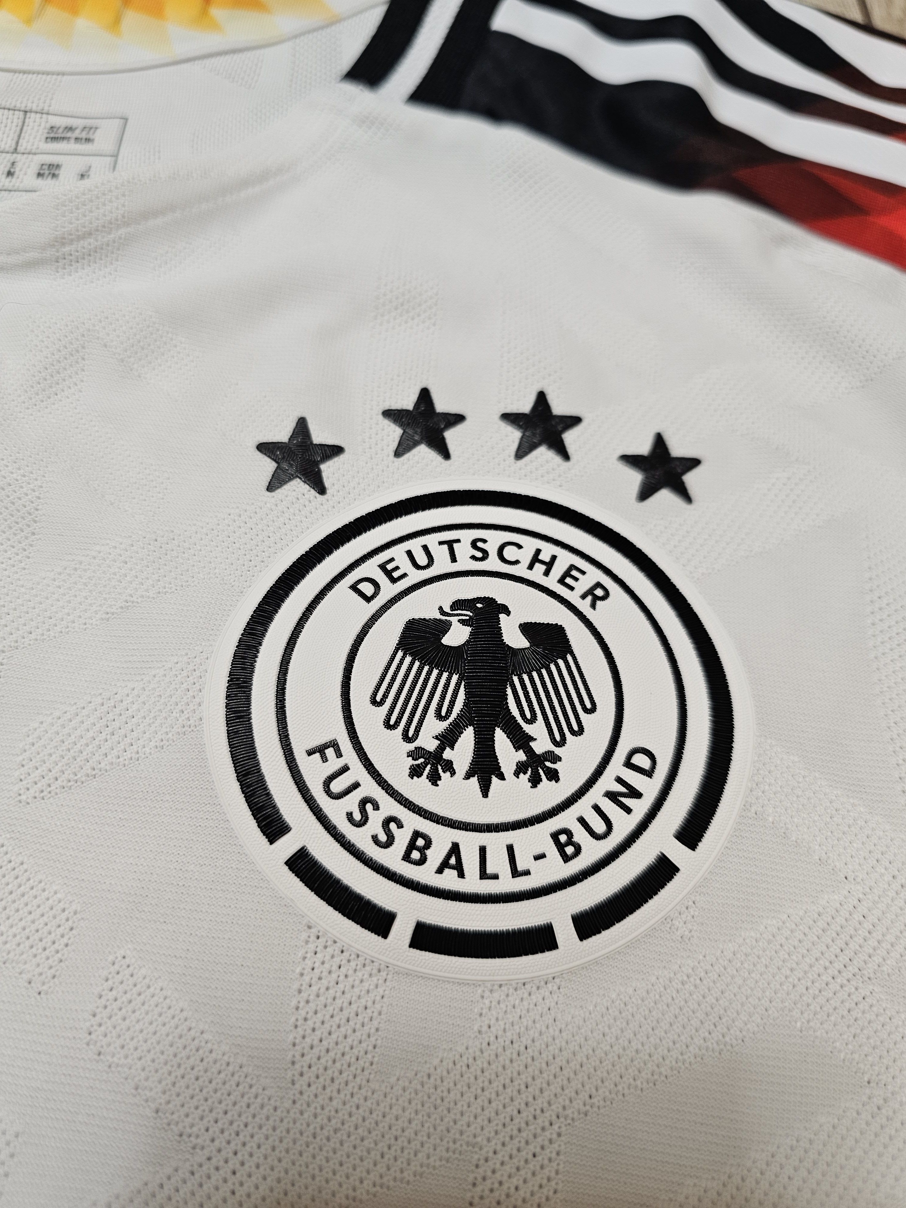 Adidas GERMANY 2024 HOME KROOS PLAYER VERSION FOOTBALL SHIRT SOCCER Size US M / EU 48-50 / 2 - 4 Thumbnail