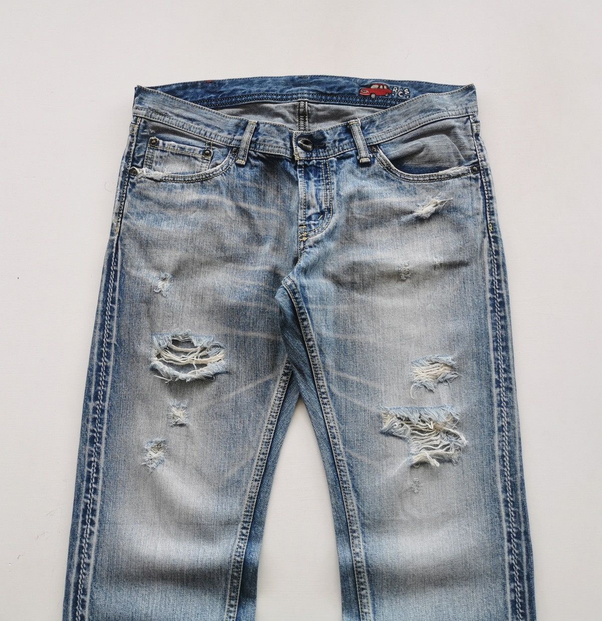 Japanese Brand Rodeo Crowns Japan Twist Leg Distressed Jeans Size US 31 - 3 Thumbnail