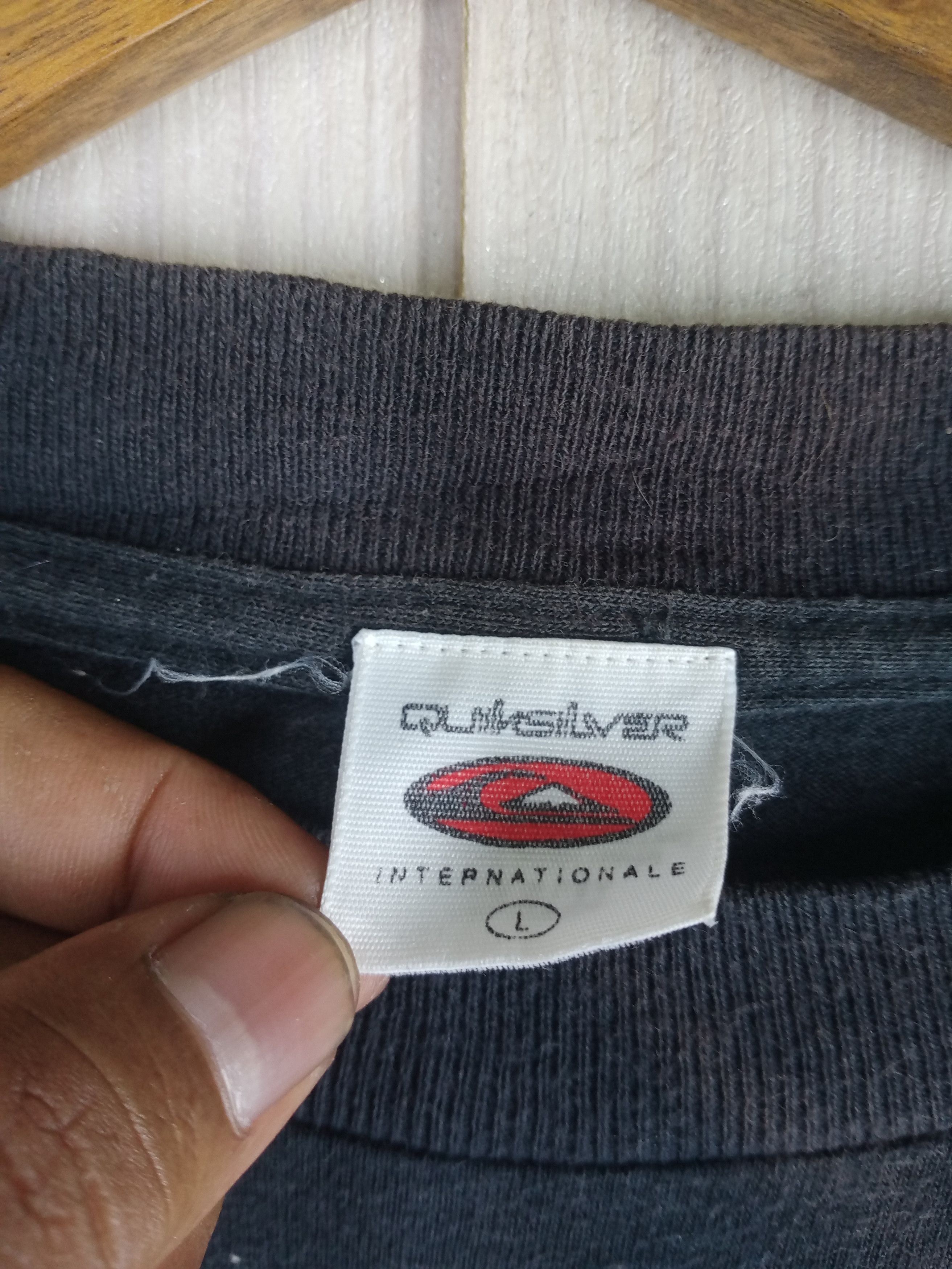 Quicksilver Rare Vintage 90s Quicksilver Internationals Big Logo Tshirt Size US L / EU 52-54 / 3 - 5 Thumbnail