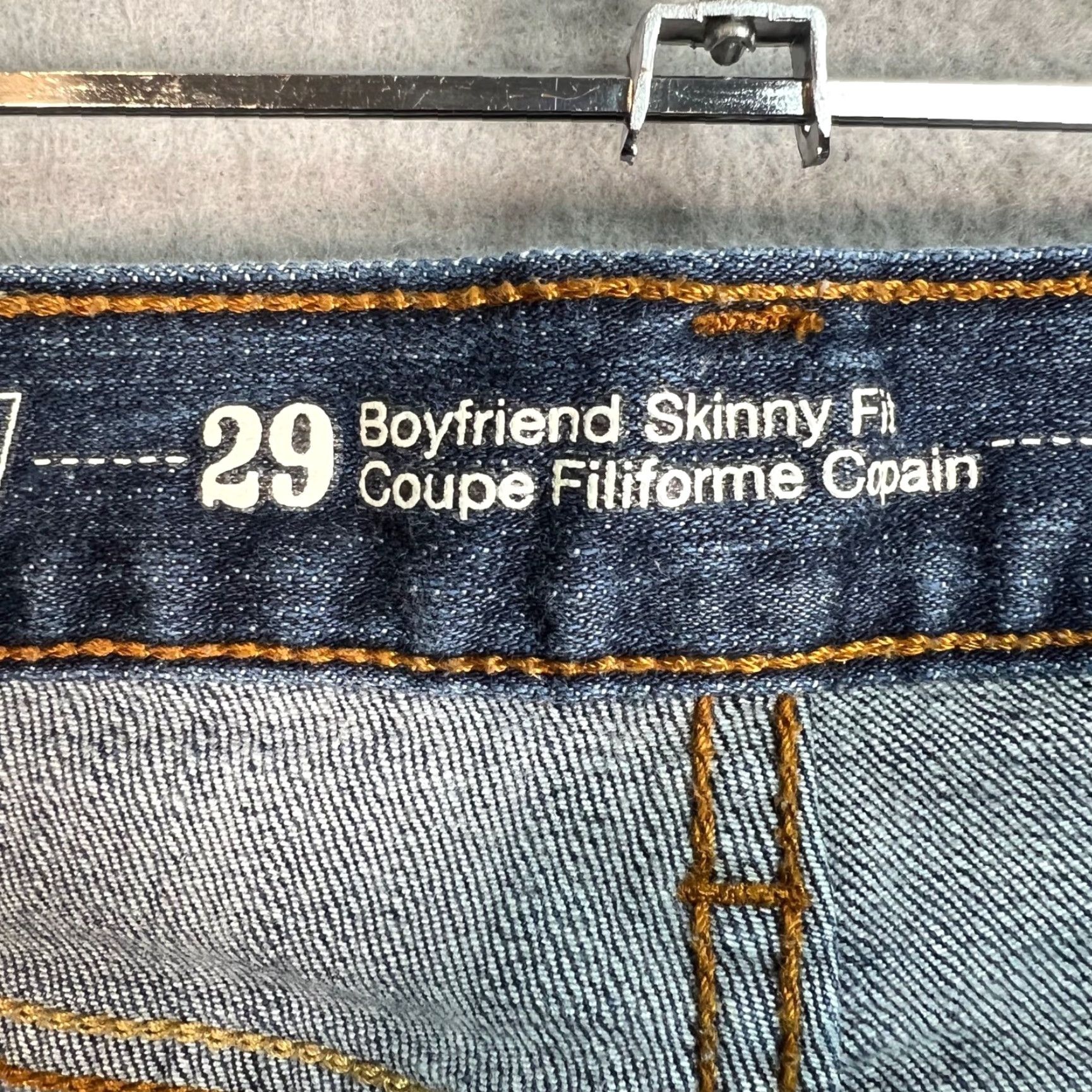 Levi's Levi's Womens Jeans 29 Boyfriend Skinny Fit Blue Medium Wash Denim Pants Adult Womens 29 Blue 5-Pocket Design Inseam 25 Jeans Mens Womens Girls Size 29" - 4 Thumbnail