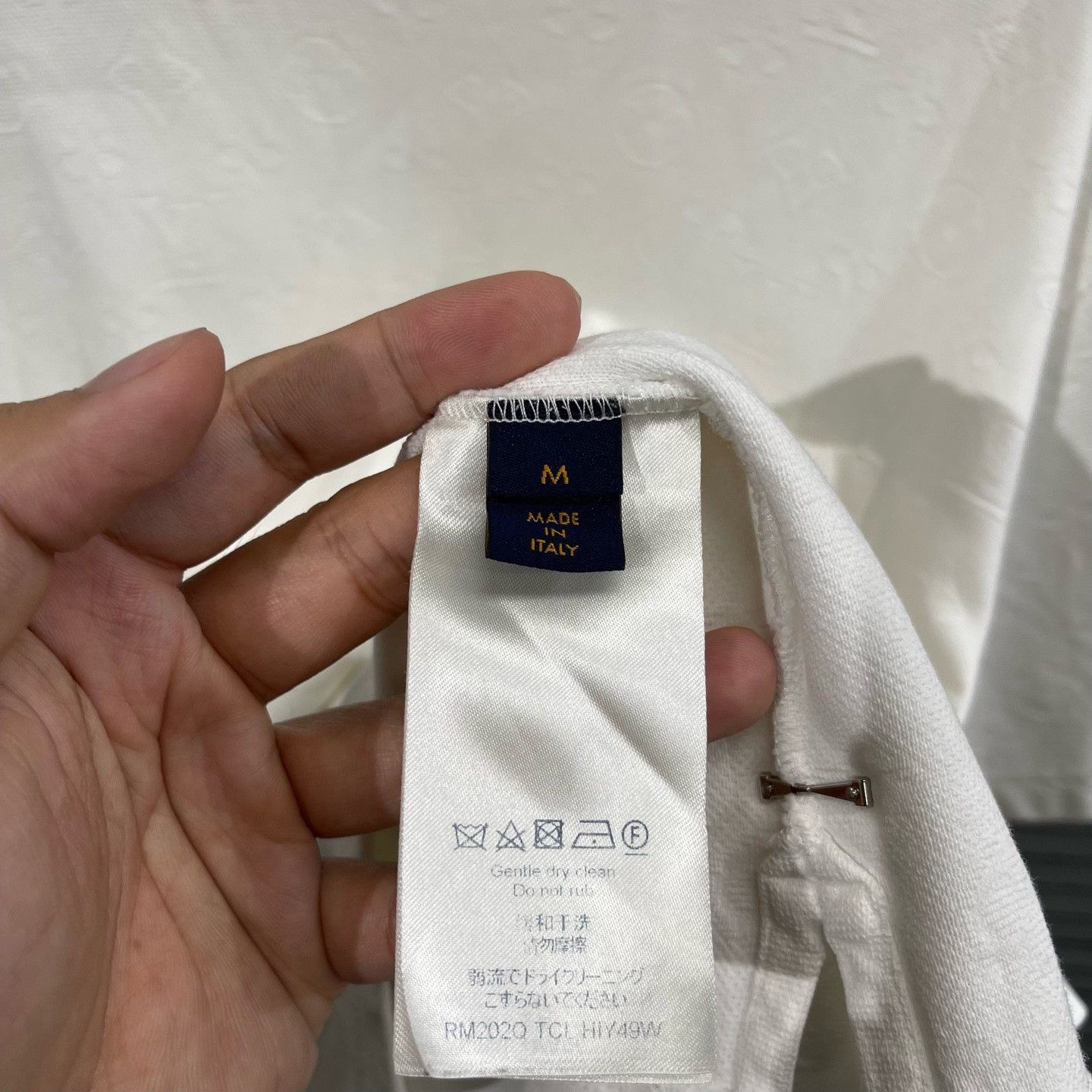 Louis Vuitton Louis Vuitton Monogram Embellished White Pocket T-Shirt Size US M / EU 48-50 / 2 - 4 Thumbnail