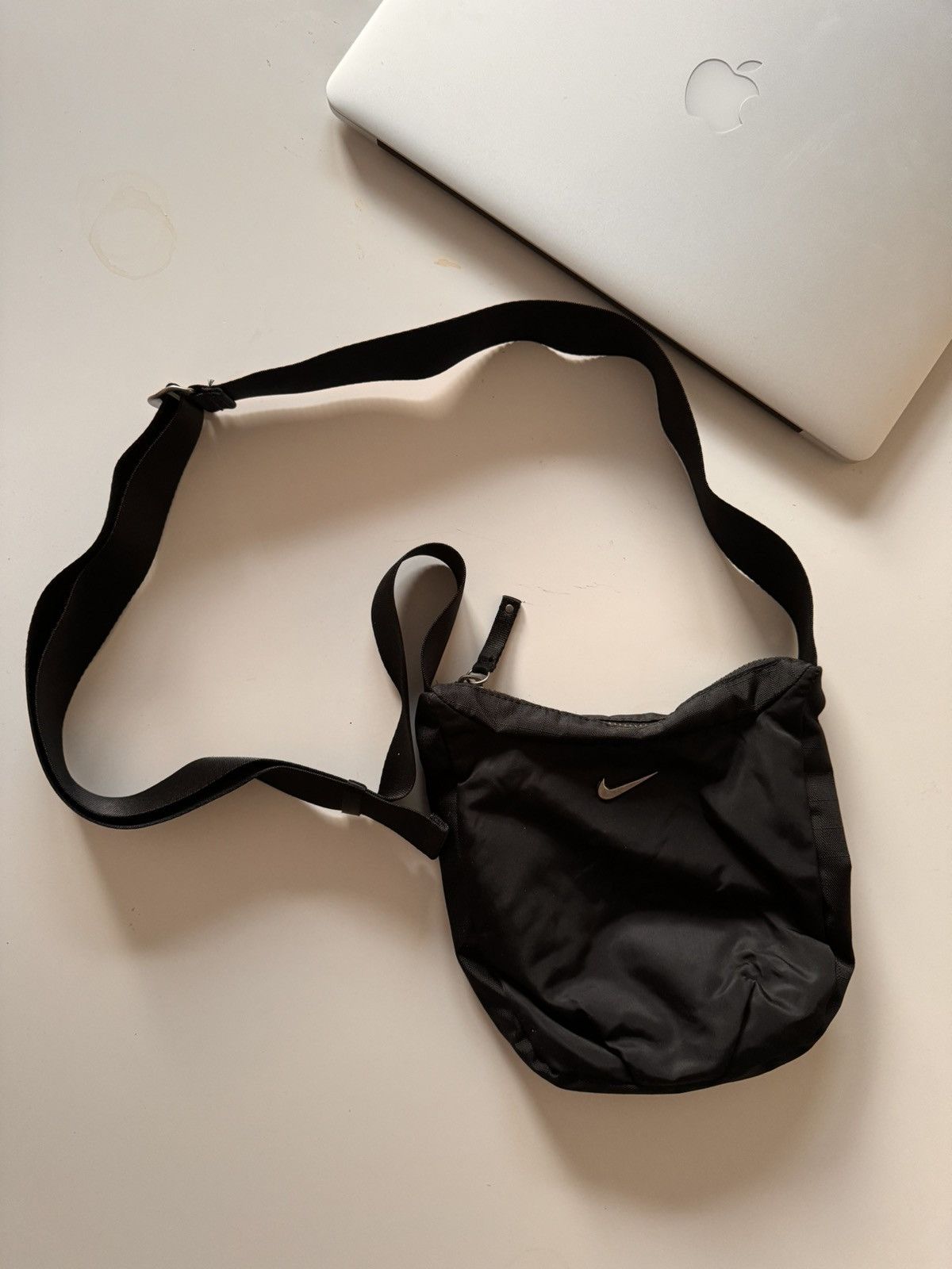 NIKE VINTAGE BASIC METAL SWOOSH CASUAL BAG 00s 90s