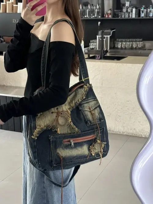 Japanese Brand Shoulder Bag Size ONE SIZE - 1 Thumbnail