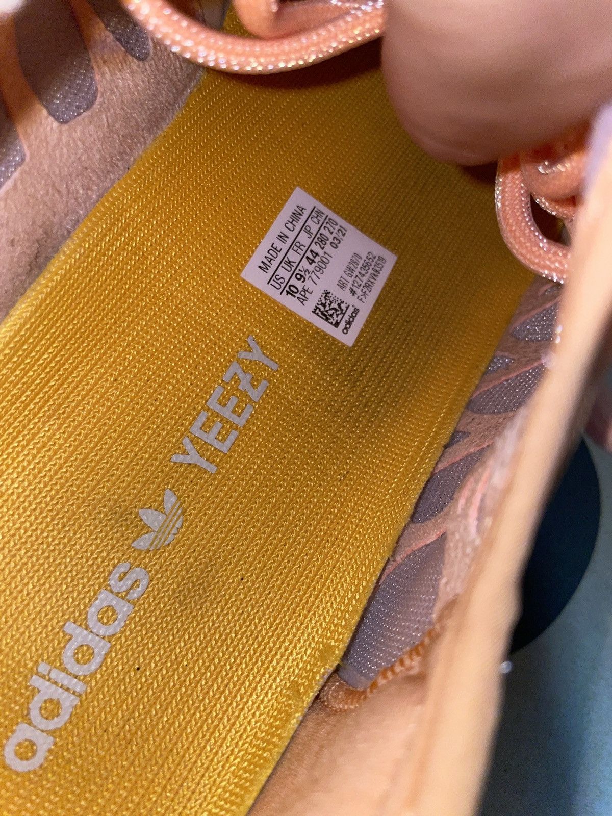 Yeezy Yeezy 350 V2 Mono Clay Size US 10 / EU 43 - 5 Thumbnail