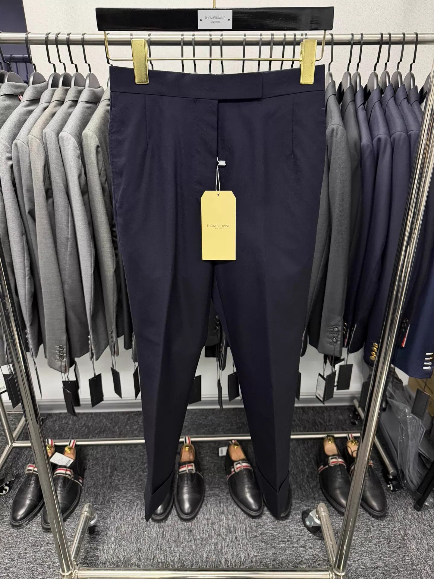Thom Browne Thom Browne Women's Classic Navy Gold Button Wool Trousers36 Size 25" / US 0 / IT 36 - 1 Thumbnail