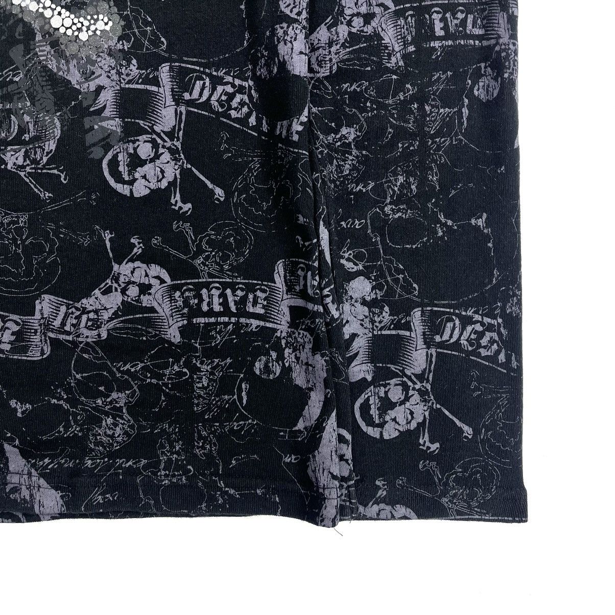 If Six Was Nine 2000s In The Attic Skulls Punk Goa Lgb Full Print Longsleeve Size US L / EU 52-54 / 3 - 7 Thumbnail