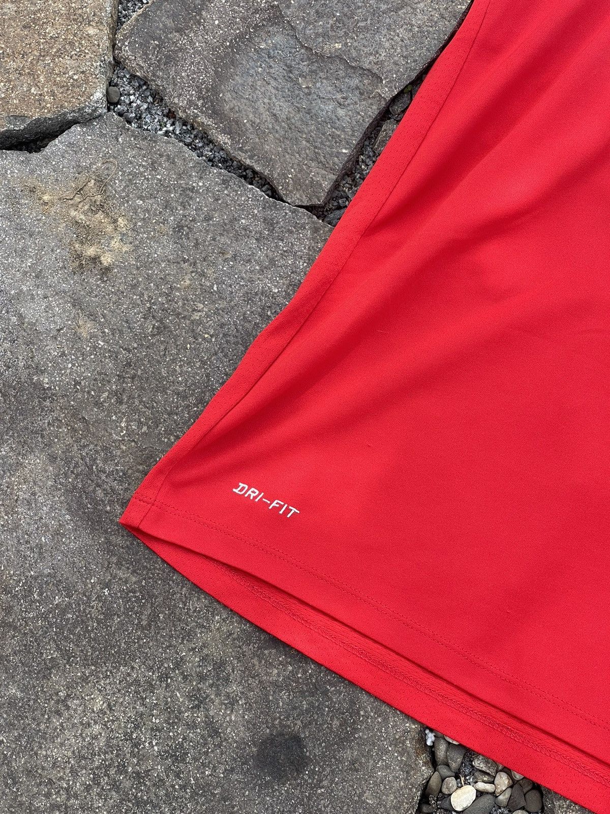 Nike Nike PSG red soccer jersey Size US L / EU 52-54 / 3 - 6 Thumbnail