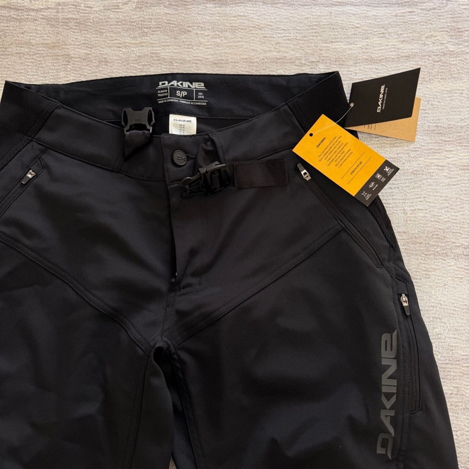 Dakine NWT! Dakine Women Black Thrillium Pants, Size S Size 25" / US 0 / IT 36 - 8 Thumbnail