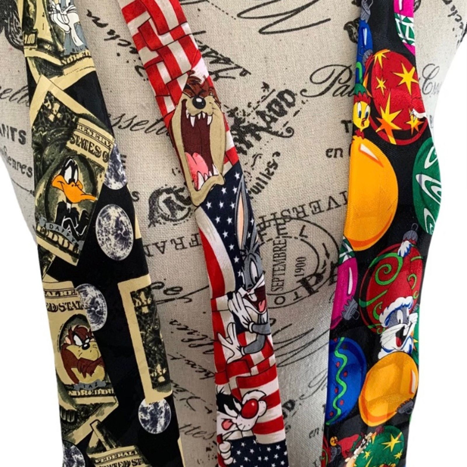 Warner Bros VGT Looney Tunes silk ties lot of 3 bugs, bunny tweety Size ONE SIZE - 3 Thumbnail