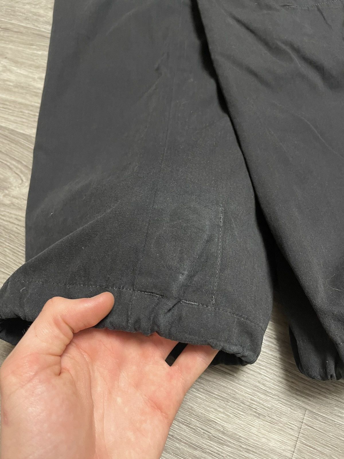 Nike Vintage Nike Black Cargo Parachute Pants Y2K Streetwear Size US 32 / EU 48 - 20 Thumbnail