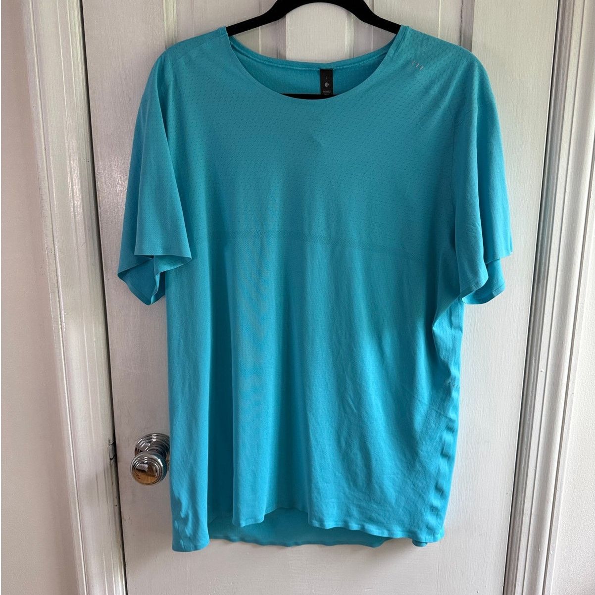 Lululemon Lululemon Men's Short Sleeve Training Top Electric Blue Size US L / EU 52-54 / 3 - 1 Thumbnail