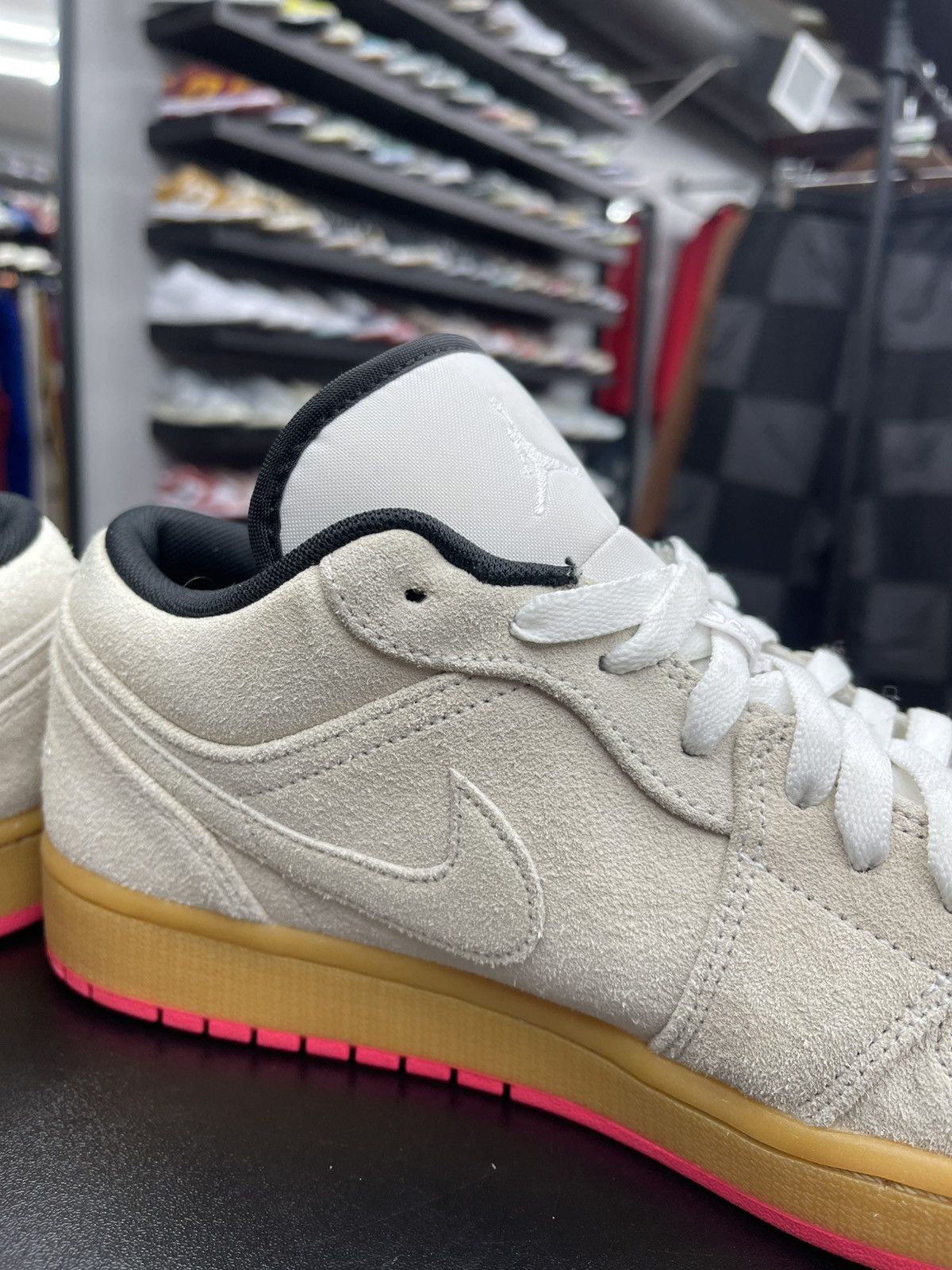 Jordan Brand Size 9.5 - Jordan 1 Low White Gum Hyper Pink RARE Size US 9.5 / EU 42-43 - 7 Thumbnail