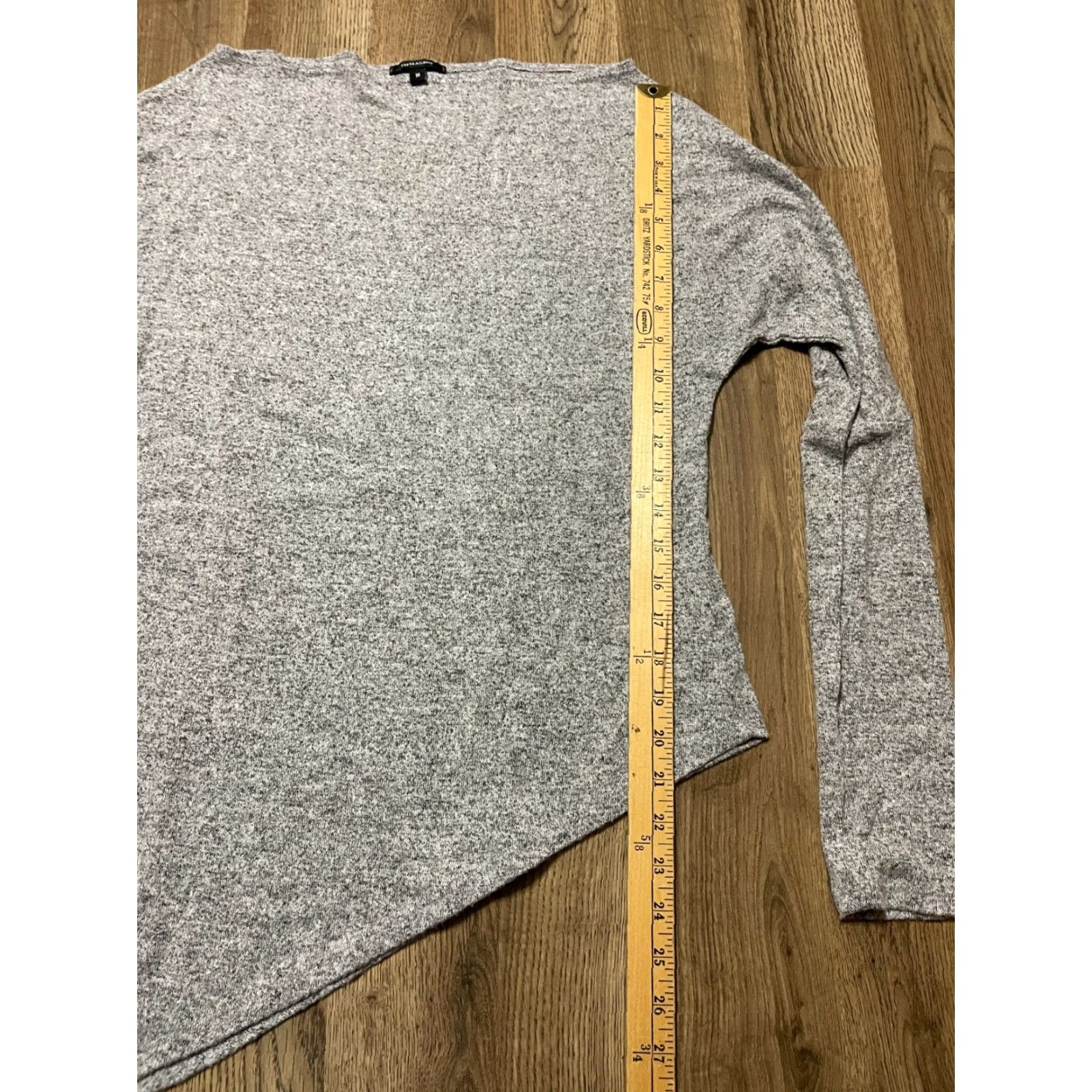 Vintage Stella & Dot Shirt Womens Size Medium Gray Long Sleeve Asymmetrical Hem T-Shirt Regular Modern Casual Size M / US 6-8 / IT 42-44 - 6 Thumbnail