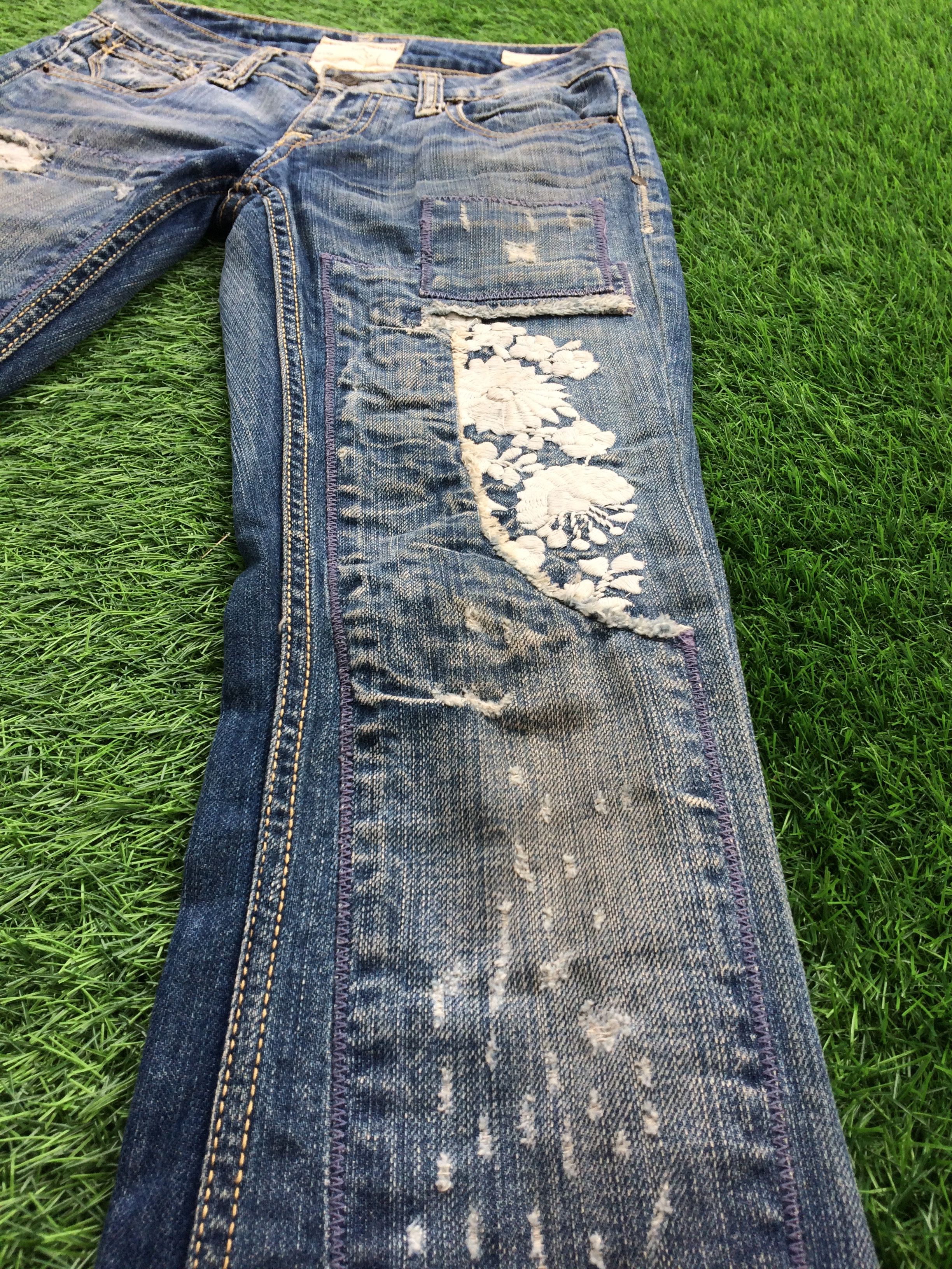 If Six Was Nine × Japanese Brand Japanese Distressed Flared Patch Jeans D-858 Size 25" / US 0 / IT 36 - 6 Thumbnail