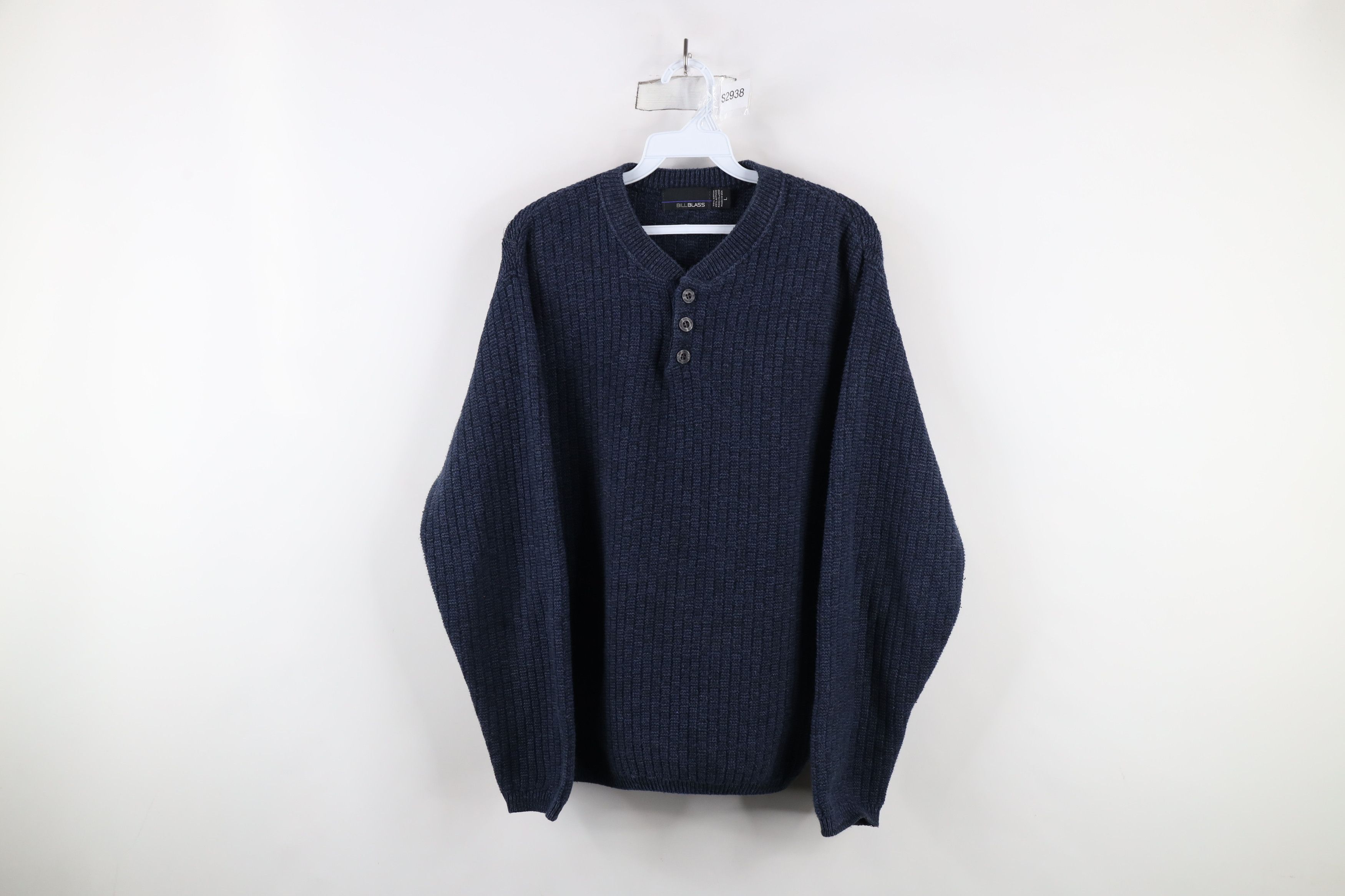 Vintage Vintage 90s Streetwear Textured Knit Henley Sweater Blue USA Size US L / EU 52-54 / 3 - 1 Thumbnail