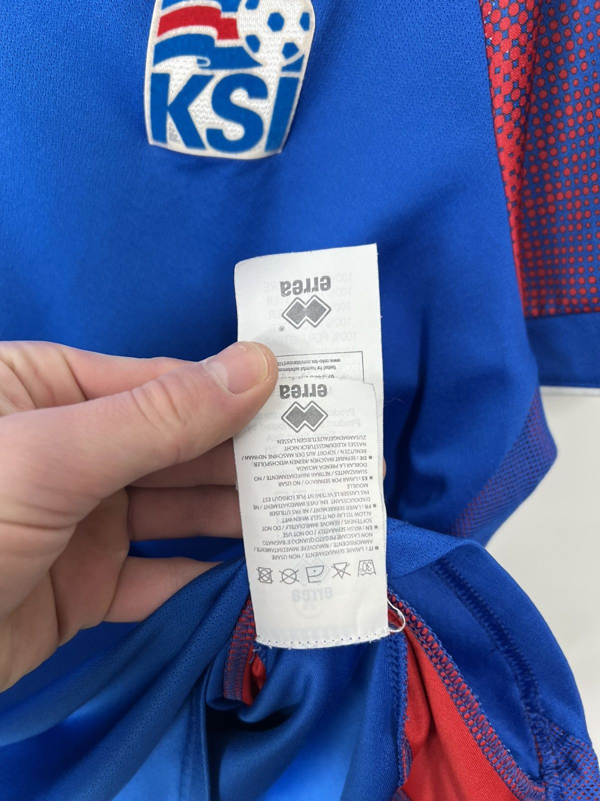 Errea Errea ICELAND NATIONAL TEAM 18 19 FOOTBALL SOCCER JERSEY Size US M / EU 48-50 / 2 - 7 Thumbnail
