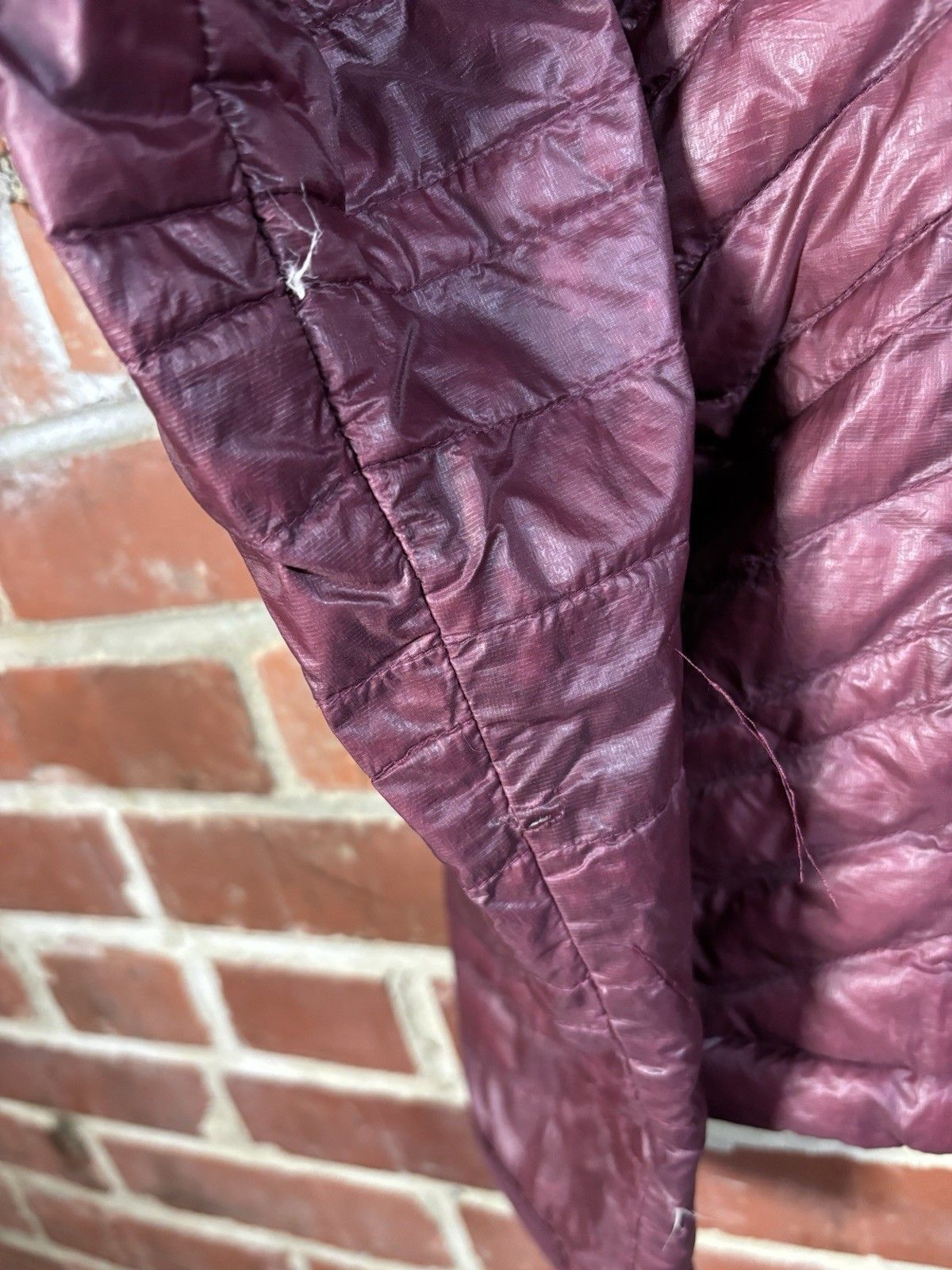 Patagonia Patagonia Packable Puffer Jacket Womens Small(?) With Flaws Size S / US 4 / IT 40 - 8 Thumbnail