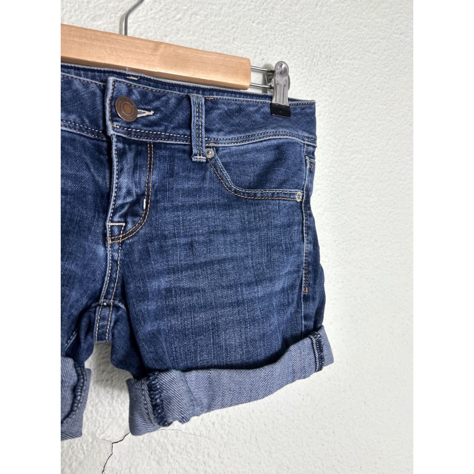 American Eagle Outfitters American Eagle Stretch Slim Boot Shorts Size 2 Dark Wash 28x4 Size 42" / US 20 - 3 Thumbnail